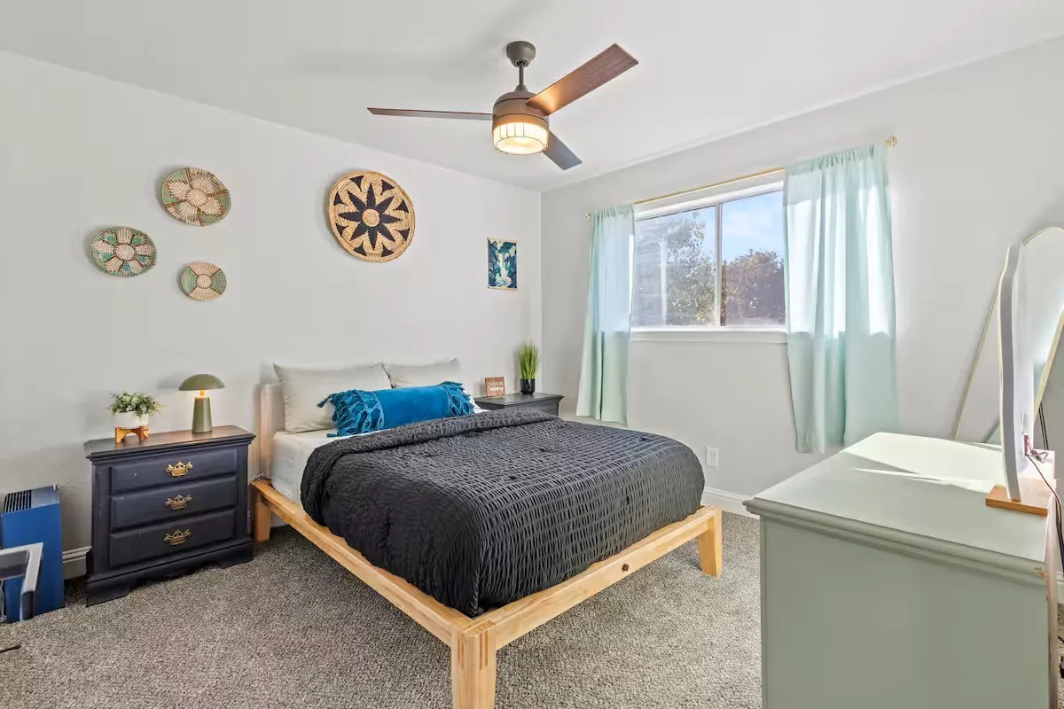 Single Family Residence For Sale in Dallas County , 3925 Bond Street, Rowlett, Texas 75088, 3 Bedrooms, 3 Bathrooms, 2 Garage spaces, 1,748 Sqft, built in 1985, Preowned, Price $349,900, mls#21257214, Real Estate Agent in Rowlett, Homes For Sale in Dallas county, Homes For Sale in Rowlett, Realtor in Rowlett Texas, Real Estate Brokerage Independent Realty Texas, Luminita Cordes Realtor