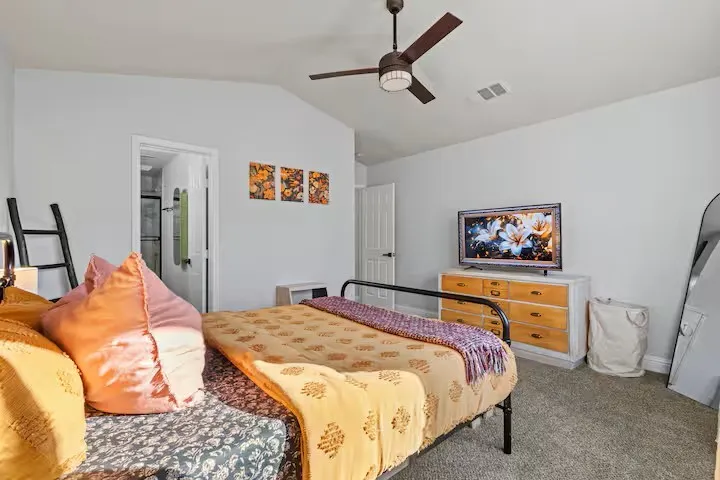 Single Family Residence For Sale in Dallas County , 3925 Bond Street, Rowlett, Texas 75088, 3 Bedrooms, 3 Bathrooms, 2 Garage spaces, 1,748 Sqft, built in 1985, Preowned, Price $349,900, mls#21257214, Real Estate Agent in Rowlett, Homes For Sale in Dallas county, Homes For Sale in Rowlett, Realtor in Rowlett Texas, Real Estate Brokerage Independent Realty Texas, Luminita Cordes Realtor