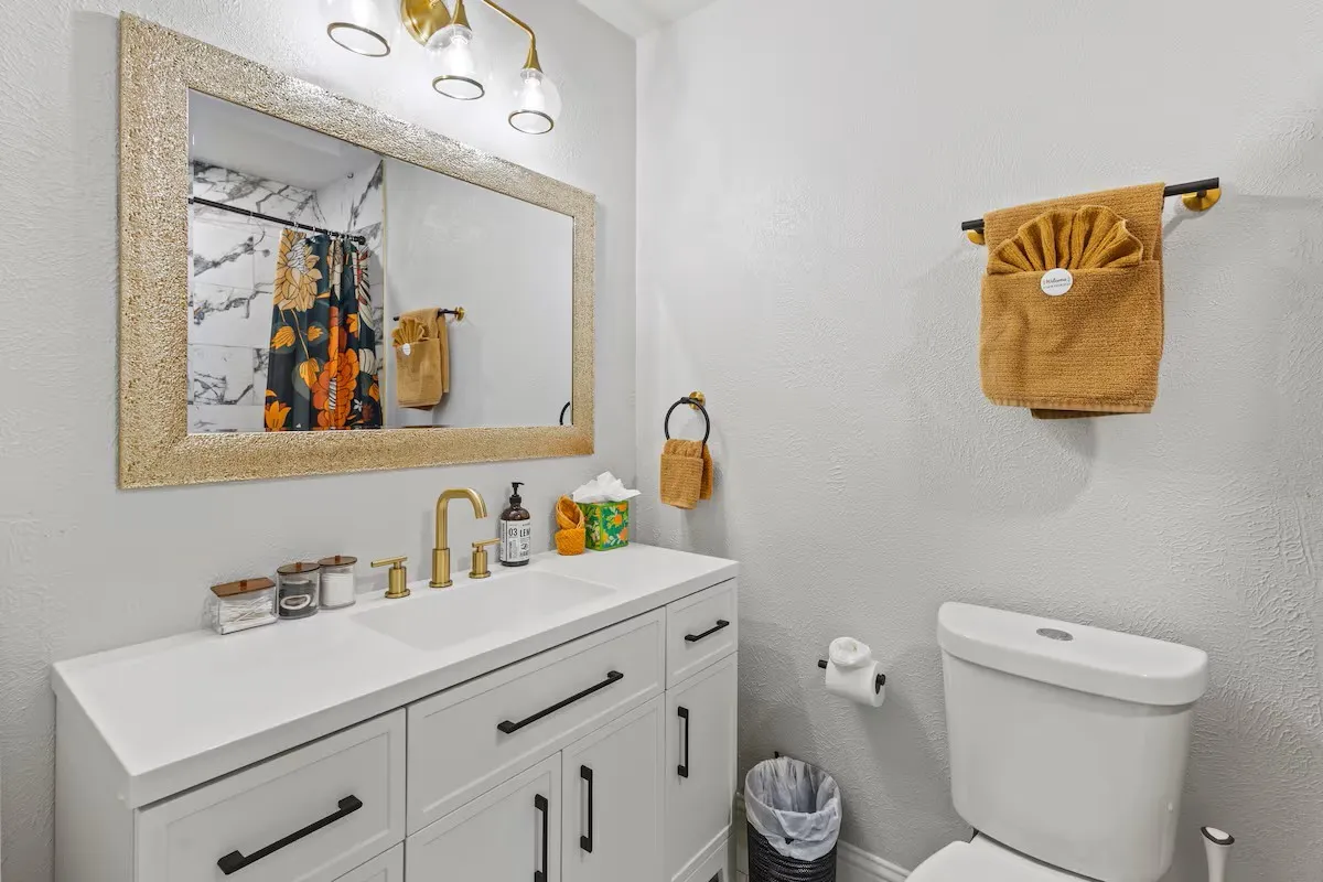 Single Family Residence For Sale in Dallas County , 3925 Bond Street, Rowlett, Texas 75088, 3 Bedrooms, 3 Bathrooms, 2 Garage spaces, 1,748 Sqft, built in 1985, Preowned, Price $349,900, mls#21257214, Real Estate Agent in Rowlett, Homes For Sale in Dallas county, Homes For Sale in Rowlett, Realtor in Rowlett Texas, Real Estate Brokerage Independent Realty Texas, Luminita Cordes Realtor