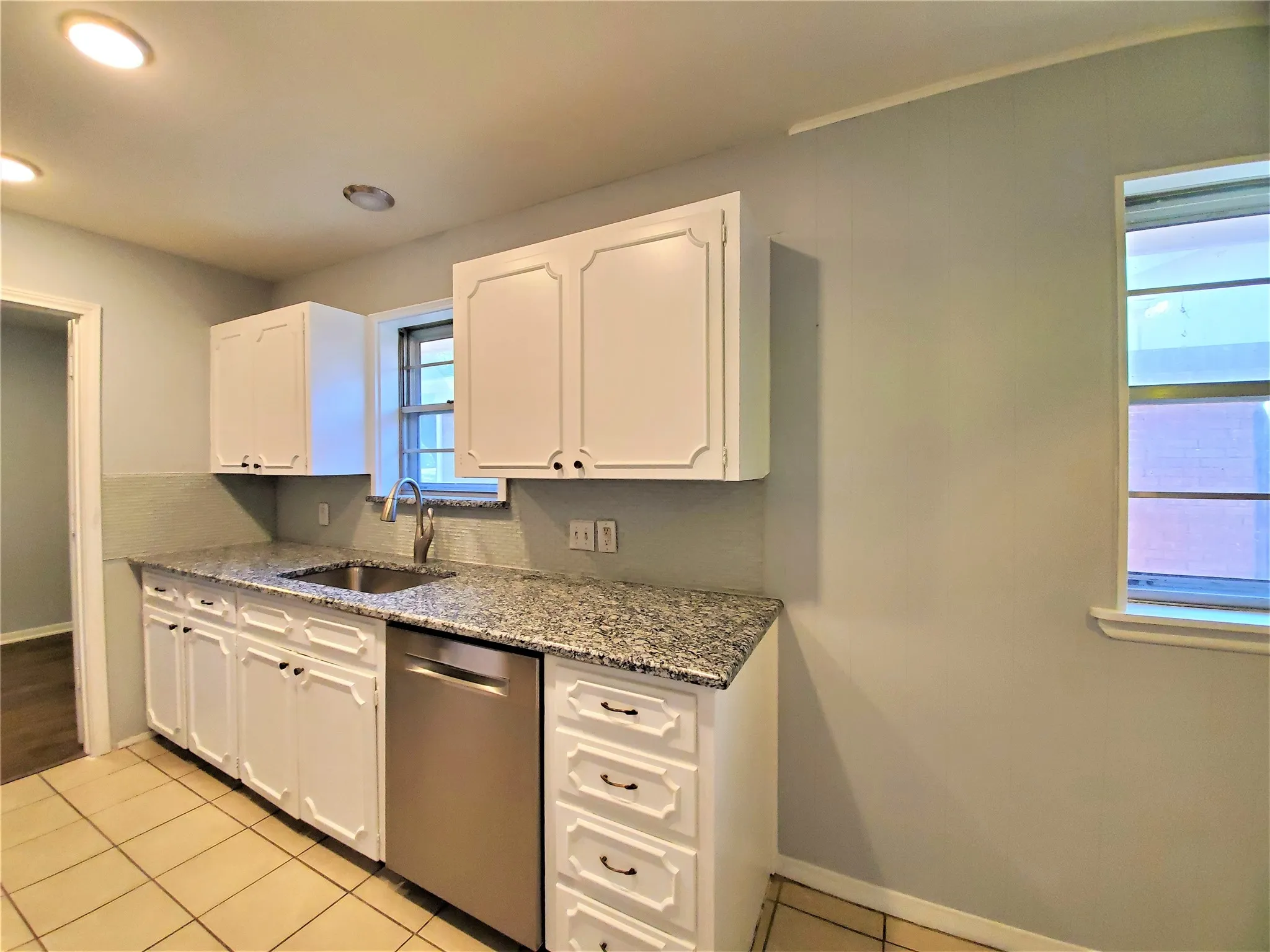 Single Family Residence For Rent in Denton County , 1200 Bryn Mawr Place, Denton, Texas 76201, 4 Bedroom, 2 Bathroom, 2 Garage spaces, 1,603 Sqft, built in 1965, Preowned, mls#21257718, Real Estate Agent in Denton, Homes For Rent in Denton county, Homes For Rent in Denton, Realtor in Denton Texas, Real Estate Brokerage Independent Realty Texas, Luminita Cordes Realtor