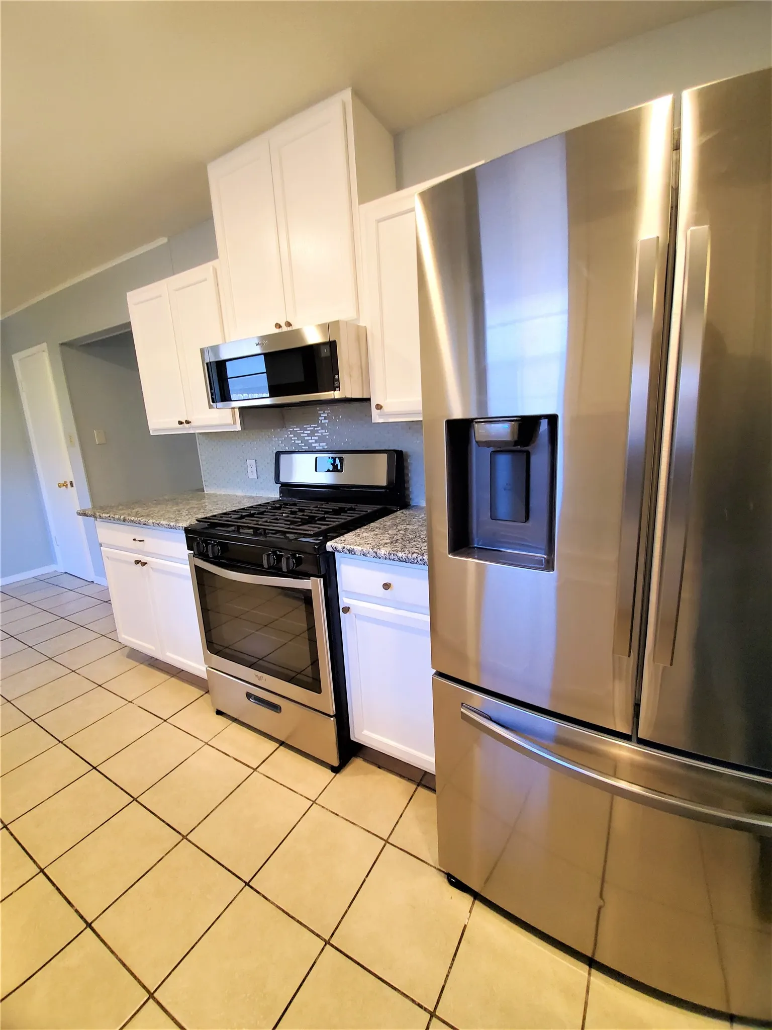 Single Family Residence For Rent in Denton County , 1200 Bryn Mawr Place, Denton, Texas 76201, 4 Bedroom, 2 Bathroom, 2 Garage spaces, 1,603 Sqft, built in 1965, Preowned, mls#21257718, Real Estate Agent in Denton, Homes For Rent in Denton county, Homes For Rent in Denton, Realtor in Denton Texas, Real Estate Brokerage Independent Realty Texas, Luminita Cordes Realtor