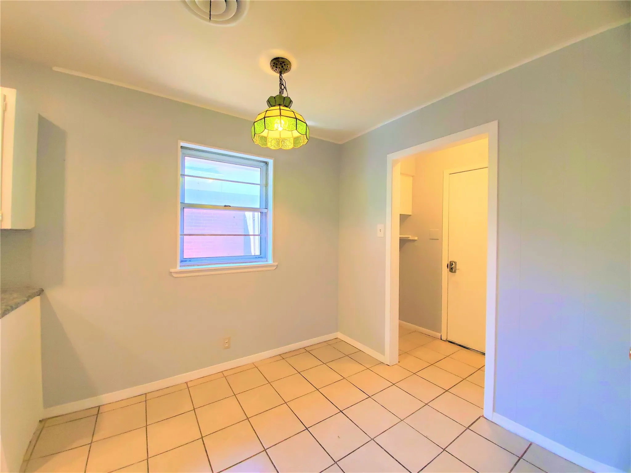 Single Family Residence For Rent in Denton County , 1200 Bryn Mawr Place, Denton, Texas 76201, 4 Bedroom, 2 Bathroom, 2 Garage spaces, 1,603 Sqft, built in 1965, Preowned, mls#21257718, Real Estate Agent in Denton, Homes For Rent in Denton county, Homes For Rent in Denton, Realtor in Denton Texas, Real Estate Brokerage Independent Realty Texas, Luminita Cordes Realtor