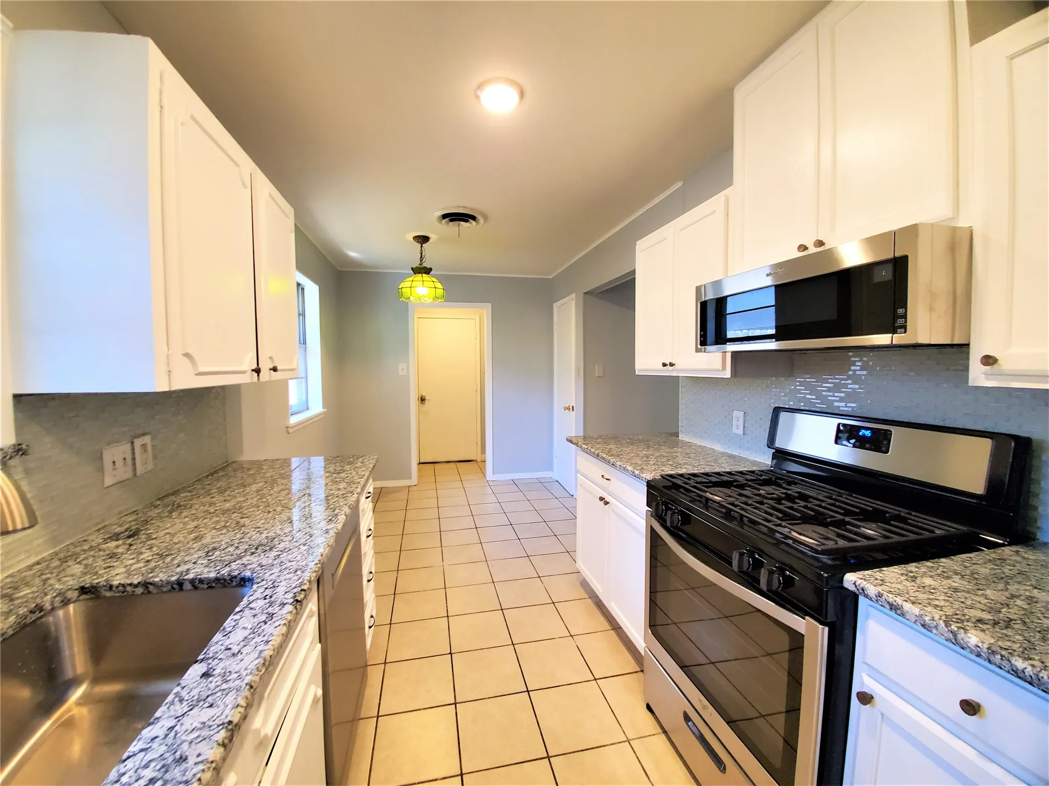 Single Family Residence For Rent in Denton County , 1200 Bryn Mawr Place, Denton, Texas 76201, 4 Bedroom, 2 Bathroom, 2 Garage spaces, 1,603 Sqft, built in 1965, Preowned, mls#21257718, Real Estate Agent in Denton, Homes For Rent in Denton county, Homes For Rent in Denton, Realtor in Denton Texas, Real Estate Brokerage Independent Realty Texas, Luminita Cordes Realtor