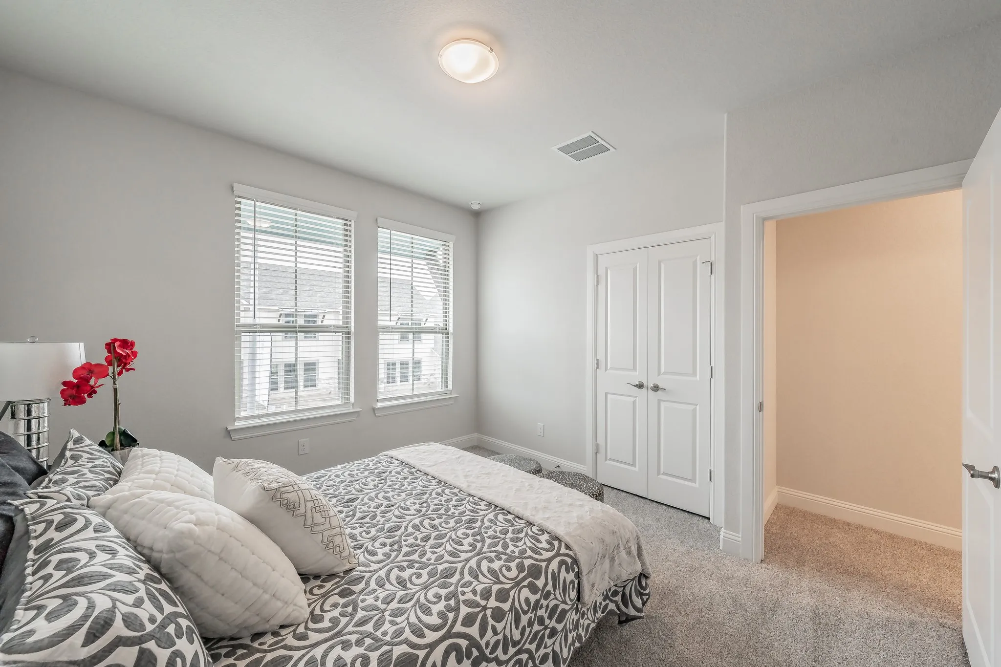 Townhouse For Sale in Tarrant County , 9713 Thorncrown Lane, Fort Worth, Texas 76179, 3 Bedrooms, 3 Bathrooms, 2 Garage spaces, 1,933 Sqft, built in 2022, Preowned, Price $319,000, mls#21257092, Real Estate Agent in Fort Worth, Homes For Sale in Tarrant county, Homes For Sale in Fort Worth, Realtor in Fort Worth Texas, Real Estate Brokerage Independent Realty Texas, Luminita Cordes Realtor