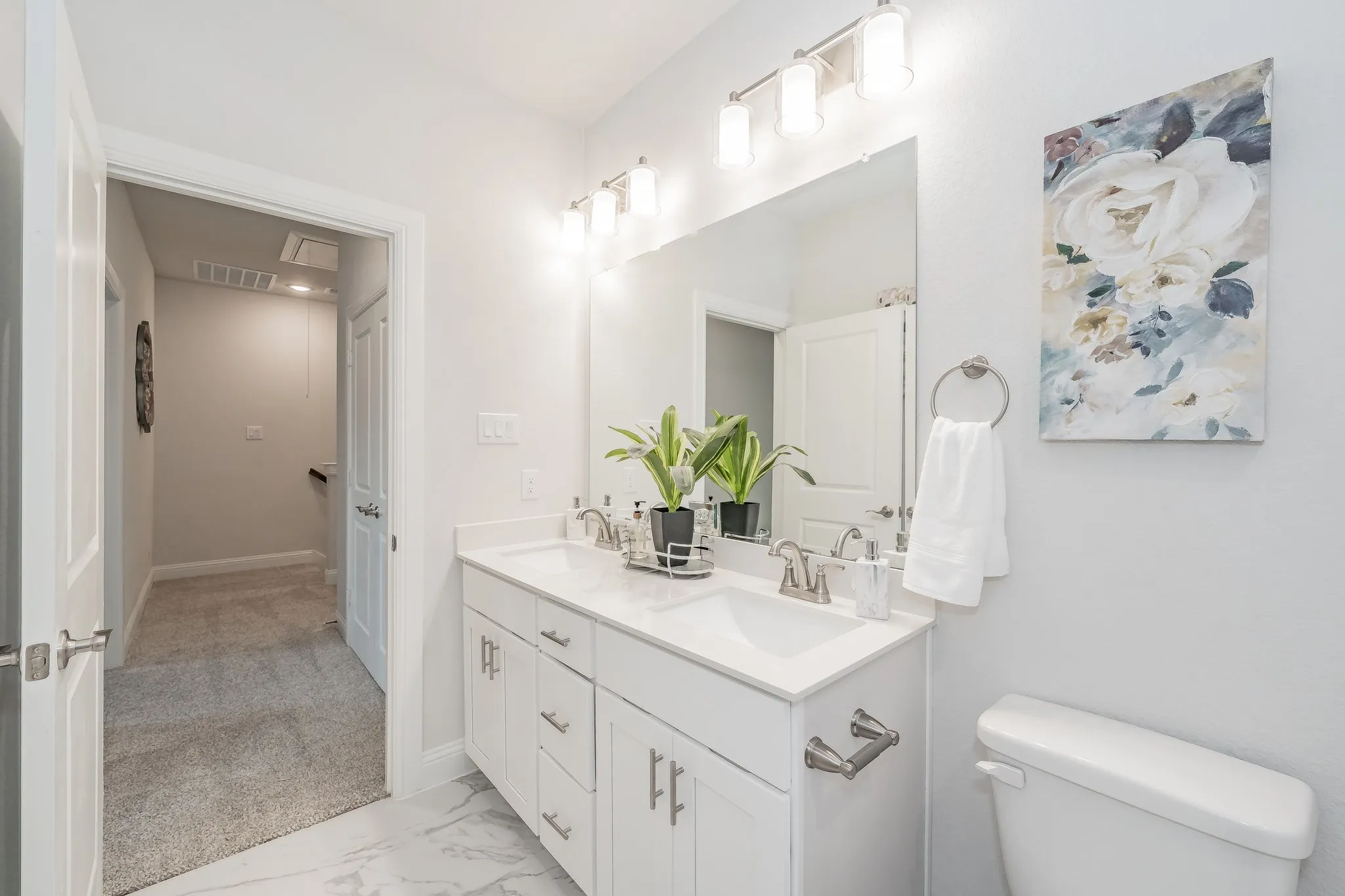 Townhouse For Sale in Tarrant County , 9713 Thorncrown Lane, Fort Worth, Texas 76179, 3 Bedrooms, 3 Bathrooms, 2 Garage spaces, 1,933 Sqft, built in 2022, Preowned, Price $319,000, mls#21257092, Real Estate Agent in Fort Worth, Homes For Sale in Tarrant county, Homes For Sale in Fort Worth, Realtor in Fort Worth Texas, Real Estate Brokerage Independent Realty Texas, Luminita Cordes Realtor