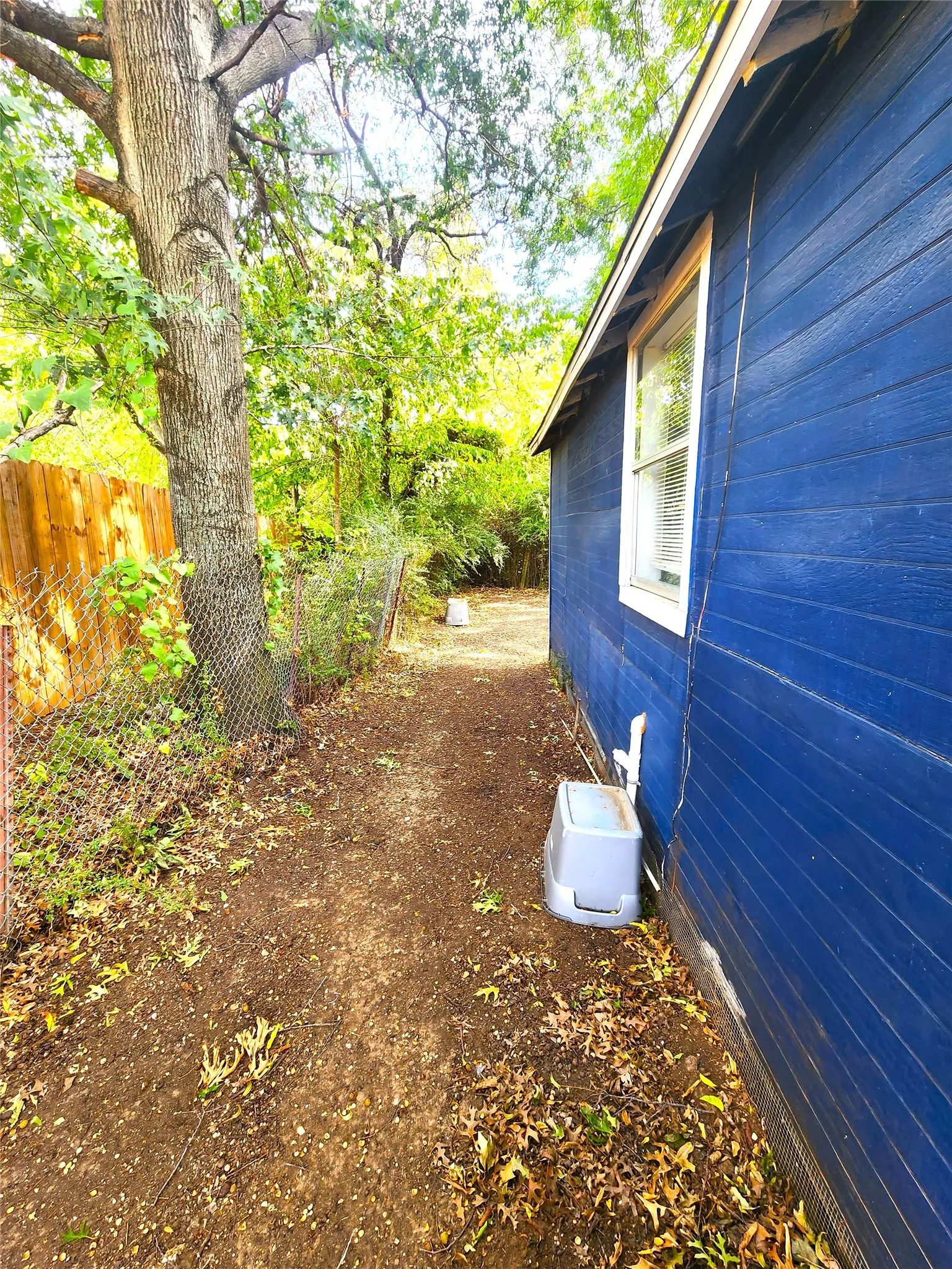 Single Family Residence For Rent in Denton County , 620 Uland Street, Denton, Texas 76209, 2 Bedroom, 1 Bathroom, Garage spaces, 684 Sqft, built in 1955, Preowned, mls#21257755, Real Estate Agent in Denton, Homes For Rent in Denton county, Homes For Rent in Denton, Realtor in Denton Texas, Real Estate Brokerage Independent Realty Texas, Luminita Cordes Realtor