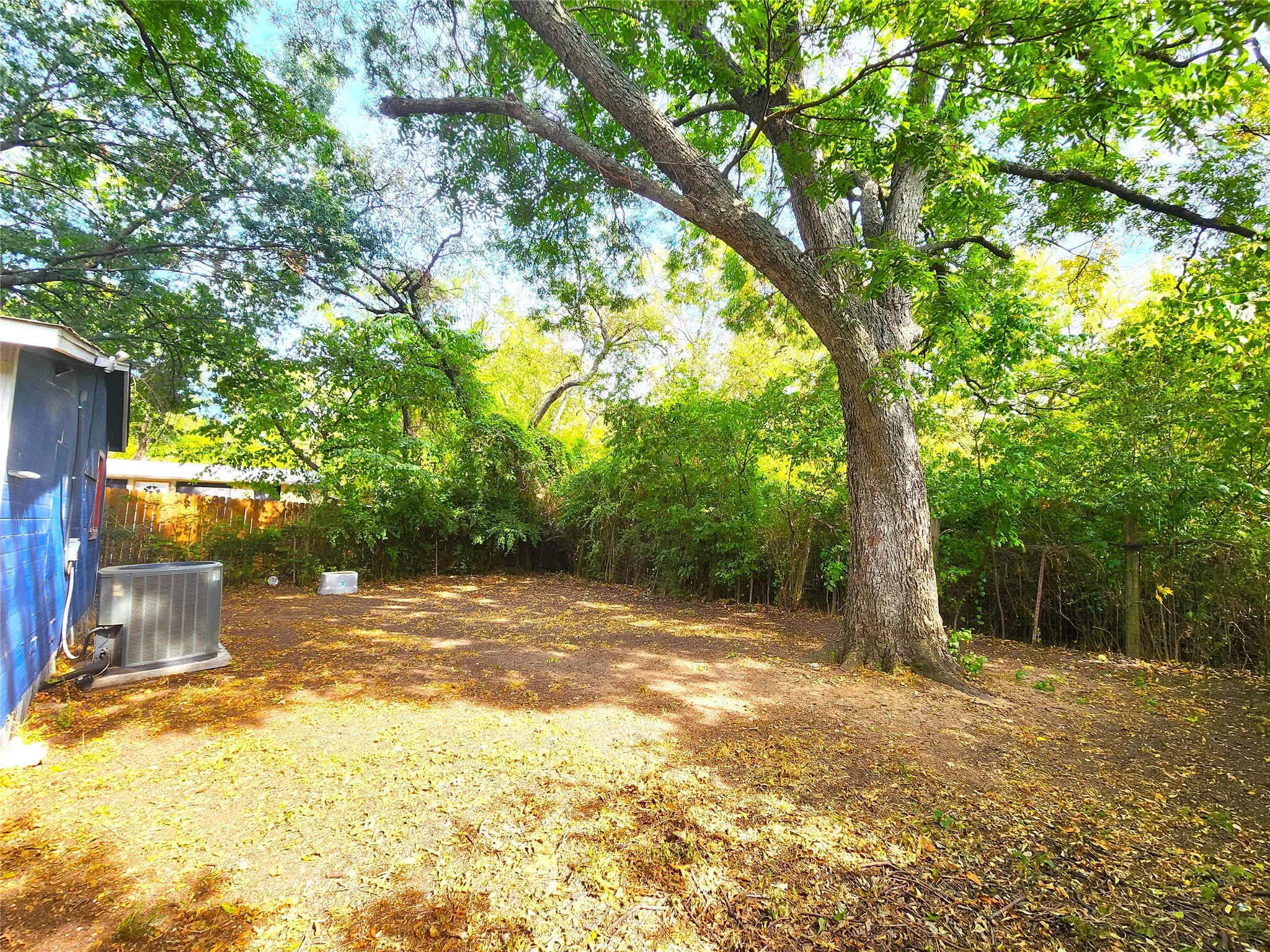 Single Family Residence For Rent in Denton County , 620 Uland Street, Denton, Texas 76209, 2 Bedroom, 1 Bathroom, Garage spaces, 684 Sqft, built in 1955, Preowned, mls#21257755, Real Estate Agent in Denton, Homes For Rent in Denton county, Homes For Rent in Denton, Realtor in Denton Texas, Real Estate Brokerage Independent Realty Texas, Luminita Cordes Realtor