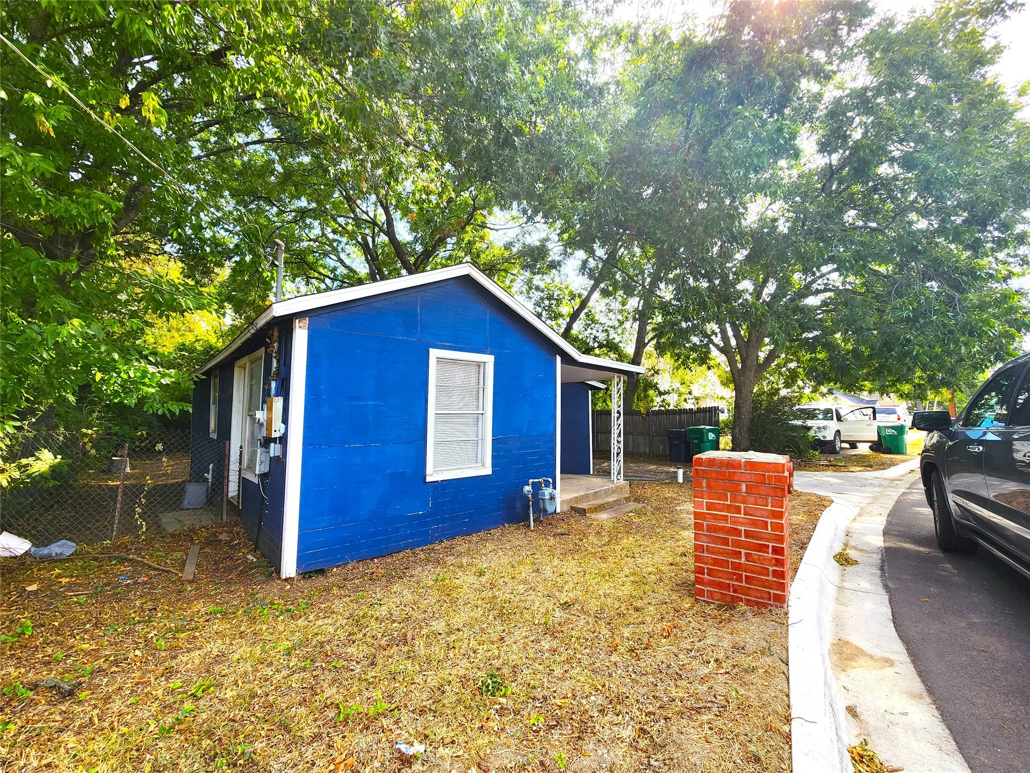 Single Family Residence For Rent in Denton County , 620 Uland Street, Denton, Texas 76209, 2 Bedroom, 1 Bathroom, Garage spaces, 684 Sqft, built in 1955, Preowned, mls#21257755, Real Estate Agent in Denton, Homes For Rent in Denton county, Homes For Rent in Denton, Realtor in Denton Texas, Real Estate Brokerage Independent Realty Texas, Luminita Cordes Realtor