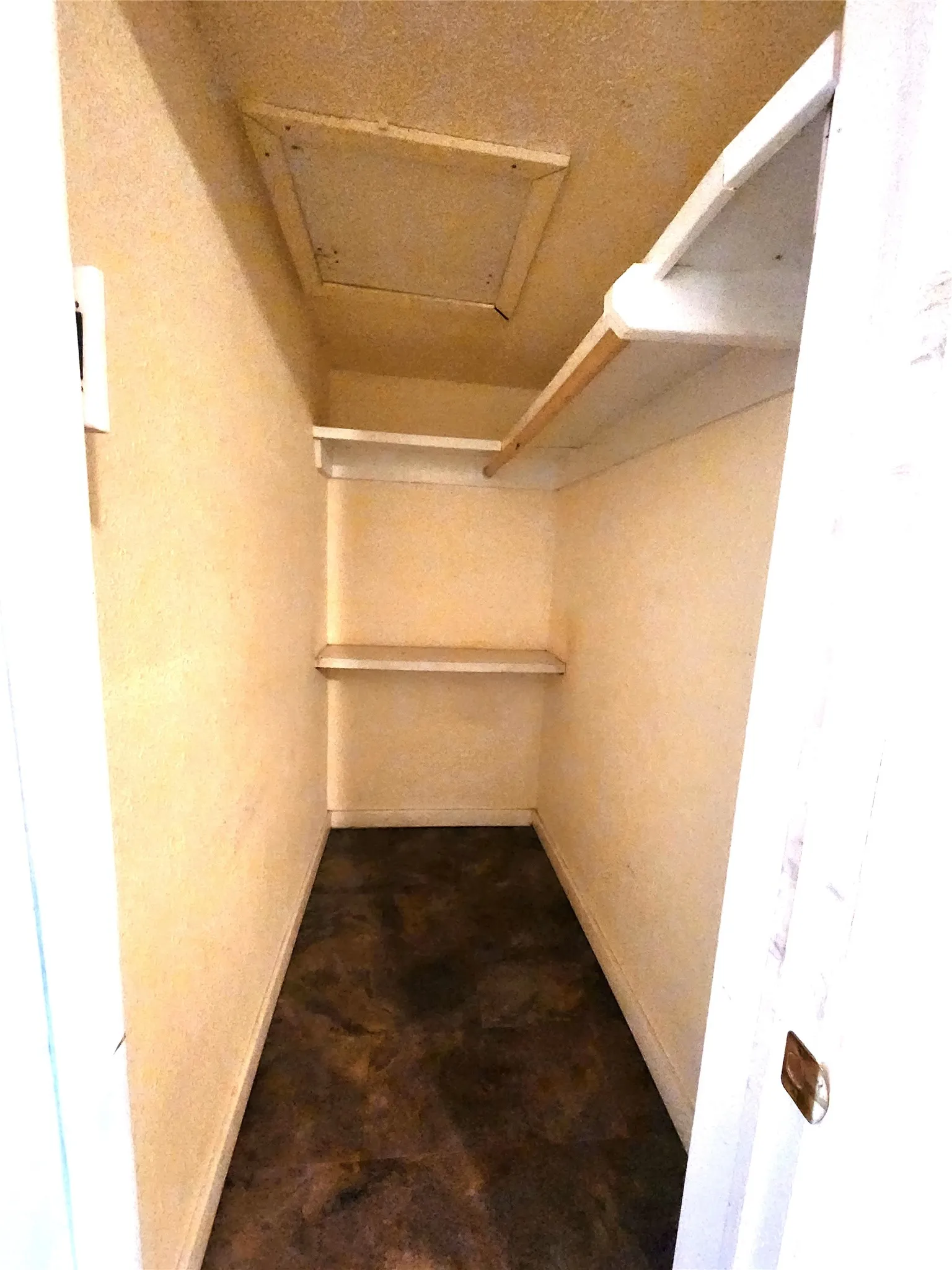 Single Family Residence For Rent in Denton County , 620 Uland Street, Denton, Texas 76209, 2 Bedroom, 1 Bathroom, Garage spaces, 684 Sqft, built in 1955, Preowned, mls#21257755, Real Estate Agent in Denton, Homes For Rent in Denton county, Homes For Rent in Denton, Realtor in Denton Texas, Real Estate Brokerage Independent Realty Texas, Luminita Cordes Realtor