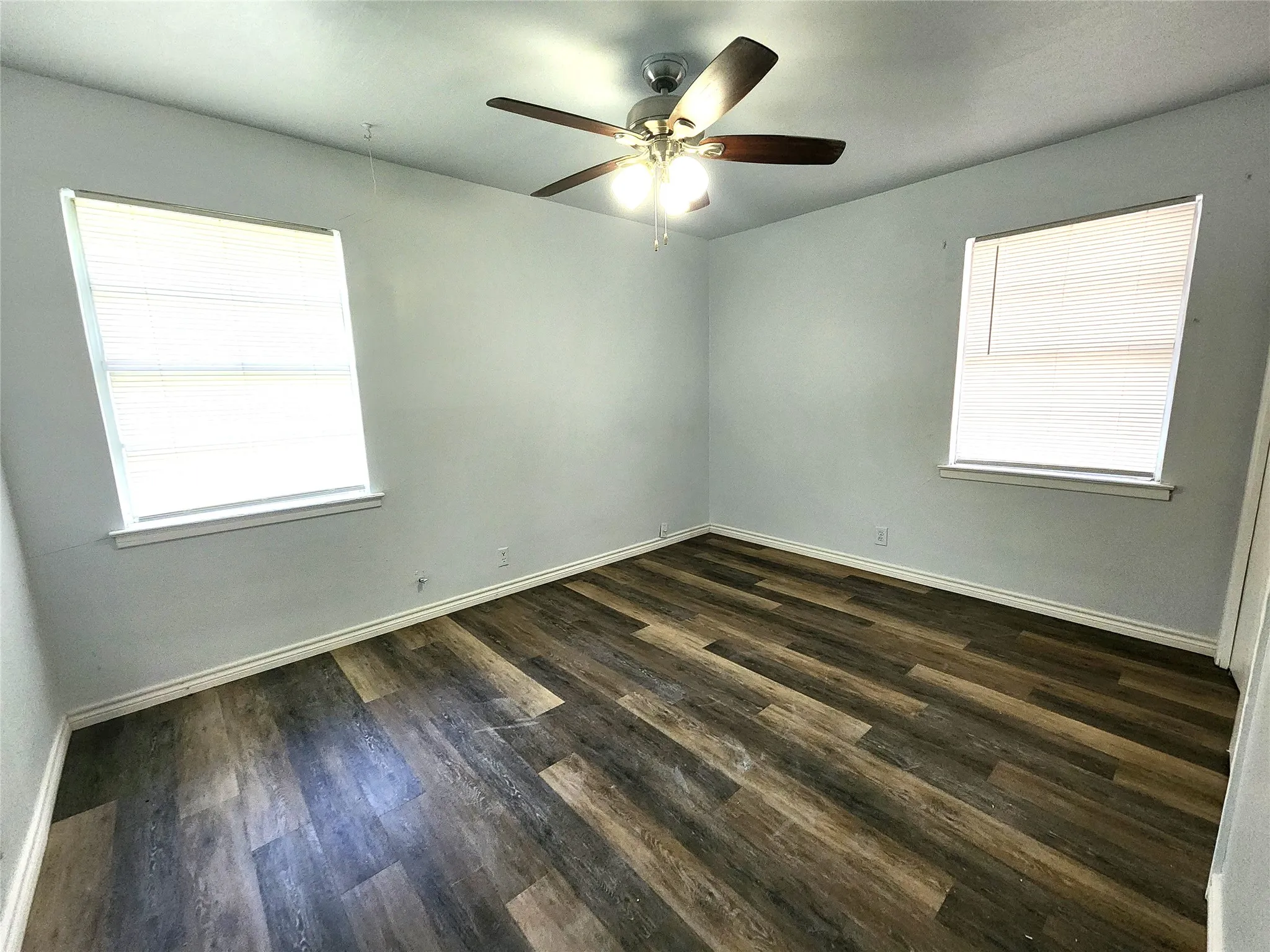 Single Family Residence For Rent in Denton County , 3604 Valley View Road, Denton, Texas 76209, 4 Bedroom, 2 Bathroom, Garage spaces, 1,437 Sqft, built in 1968, Preowned, mls#21257762, Real Estate Agent in Denton, Homes For Rent in Denton county, Homes For Rent in Denton, Realtor in Denton Texas, Real Estate Brokerage Independent Realty Texas, Luminita Cordes Realtor