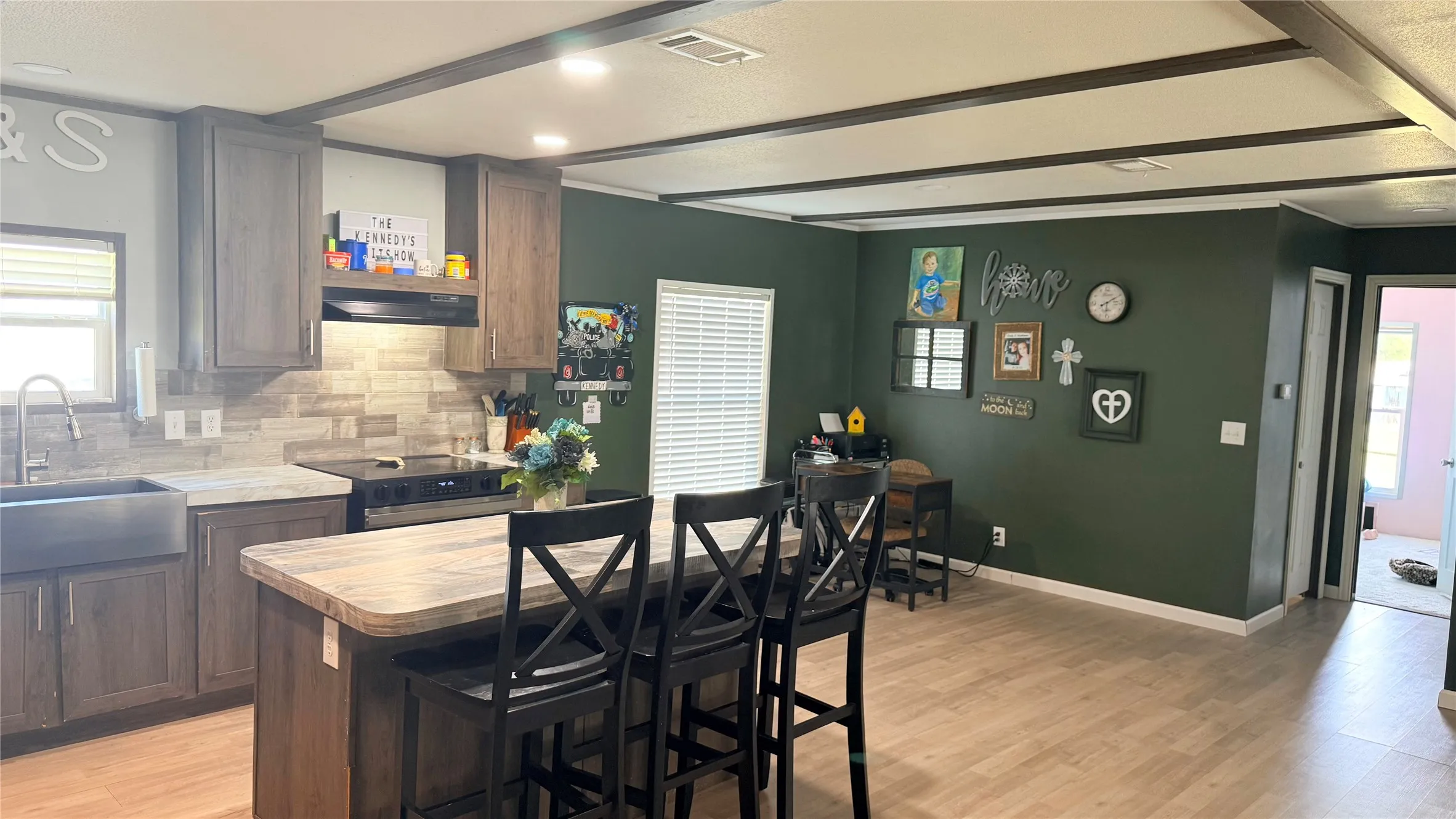 Mobile Home For Sale in Henderson County , 198 Railroad Drive, Mabank, Texas 75156, 3 Bedroom, 2 Bathroom, 3 Garage spaces, 1,494 Sqft, built in 2020, mls#21257772, Real Estate Agent in Mabank, Homes For Sale in Henderson county, Homes For Sale in Mabank, Realtor in Mabank Texas, Real Estate Brokerage Independent Realty Texas, Luminita Cordes Realtor