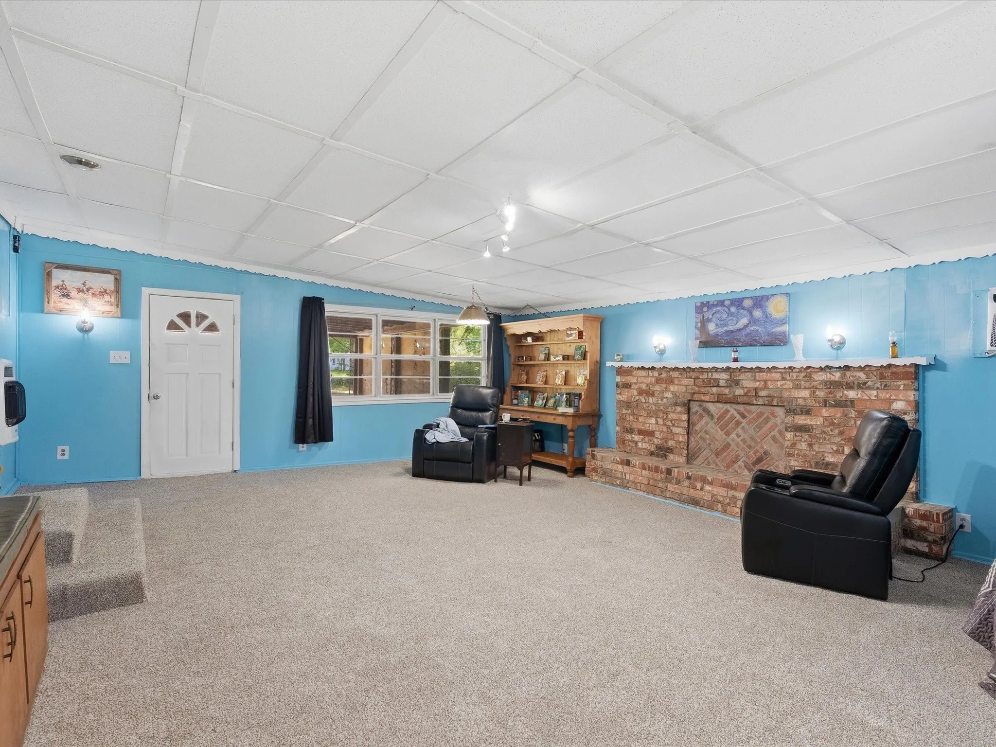 Single Family Residence For Sale in Collin County , 312 S Business Highway 78, Blue Ridge, Texas 75424, 3 Bedroom, 2 Bathroom, Garage spaces, 2,148 Sqft, built in 1955, mls#21253108, Real Estate Agent in Blue Ridge, Homes For Sale in Collin county, Homes For Sale in Blue Ridge, Realtor in Blue Ridge Texas, Real Estate Brokerage Independent Realty Texas, Luminita Cordes Realtor