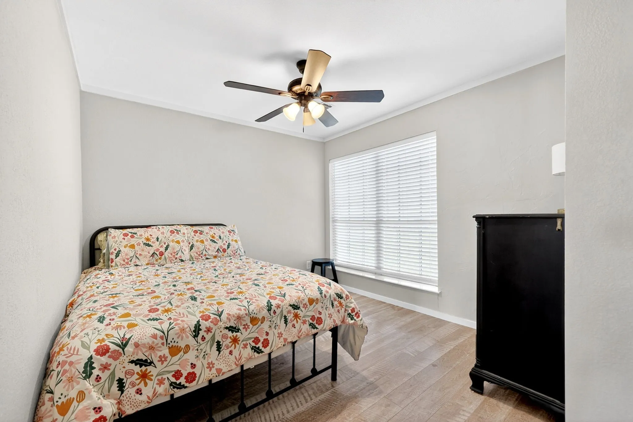 Single Family Residence For Sale in Collin County , 6025 FM 547, Farmersville, Texas 75442, 5 Bedroom, 2 Bathroom, Garage spaces, 2,479 Sqft, built in 1996, mls#21257744, Real Estate Agent in Farmersville, Homes For Sale in Collin county, Homes For Sale in Farmersville, Realtor in Farmersville Texas, Real Estate Brokerage Independent Realty Texas, Luminita Cordes Realtor
