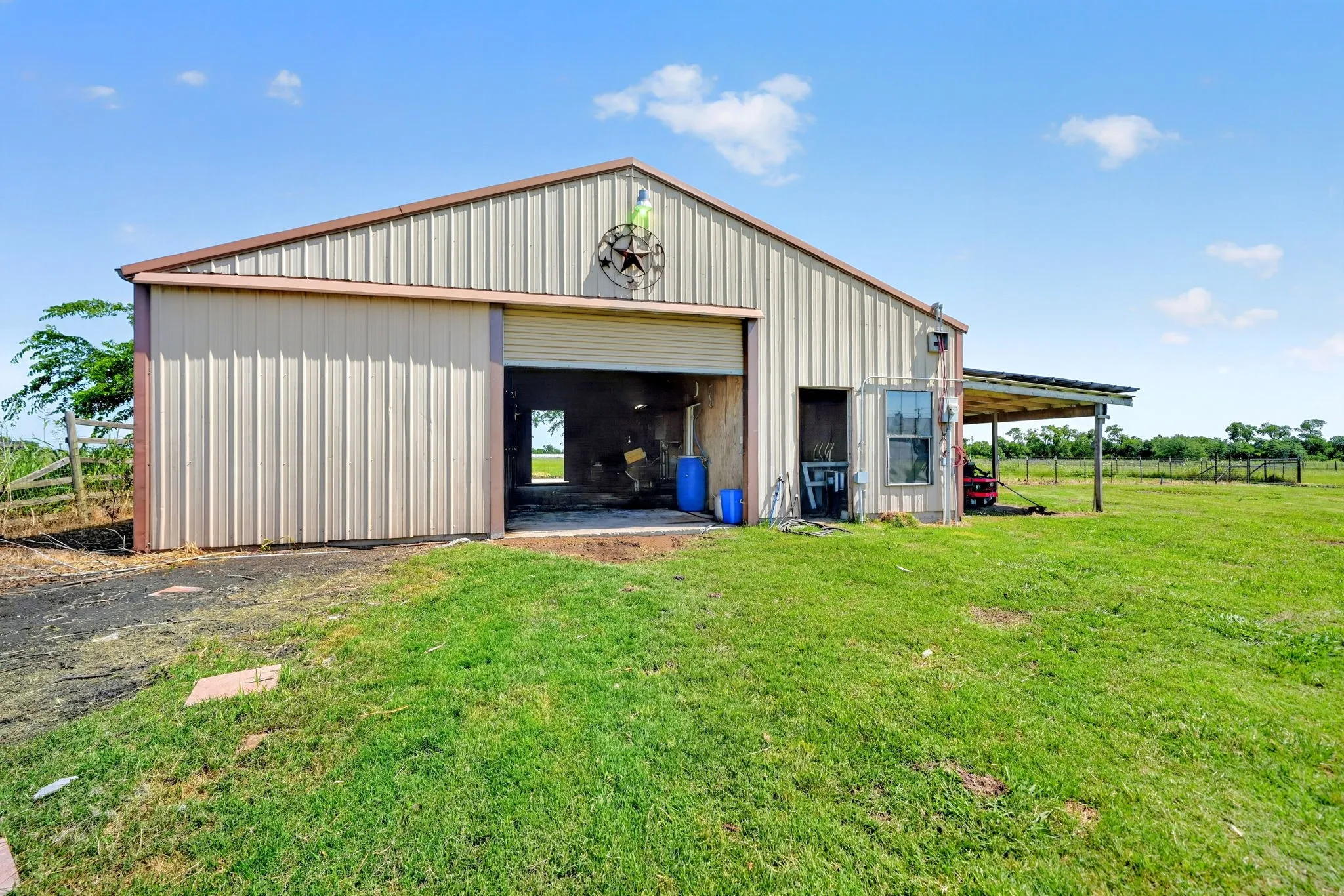 Single Family Residence For Sale in Collin County , 6025 FM 547, Farmersville, Texas 75442, 5 Bedroom, 2 Bathroom, Garage spaces, 2,479 Sqft, built in 1996, mls#21257744, Real Estate Agent in Farmersville, Homes For Sale in Collin county, Homes For Sale in Farmersville, Realtor in Farmersville Texas, Real Estate Brokerage Independent Realty Texas, Luminita Cordes Realtor