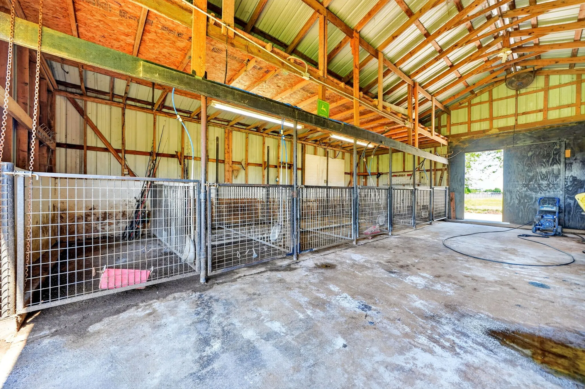 Single Family Residence For Sale in Collin County , 6025 FM 547, Farmersville, Texas 75442, 5 Bedroom, 2 Bathroom, Garage spaces, 2,479 Sqft, built in 1996, mls#21257744, Real Estate Agent in Farmersville, Homes For Sale in Collin county, Homes For Sale in Farmersville, Realtor in Farmersville Texas, Real Estate Brokerage Independent Realty Texas, Luminita Cordes Realtor