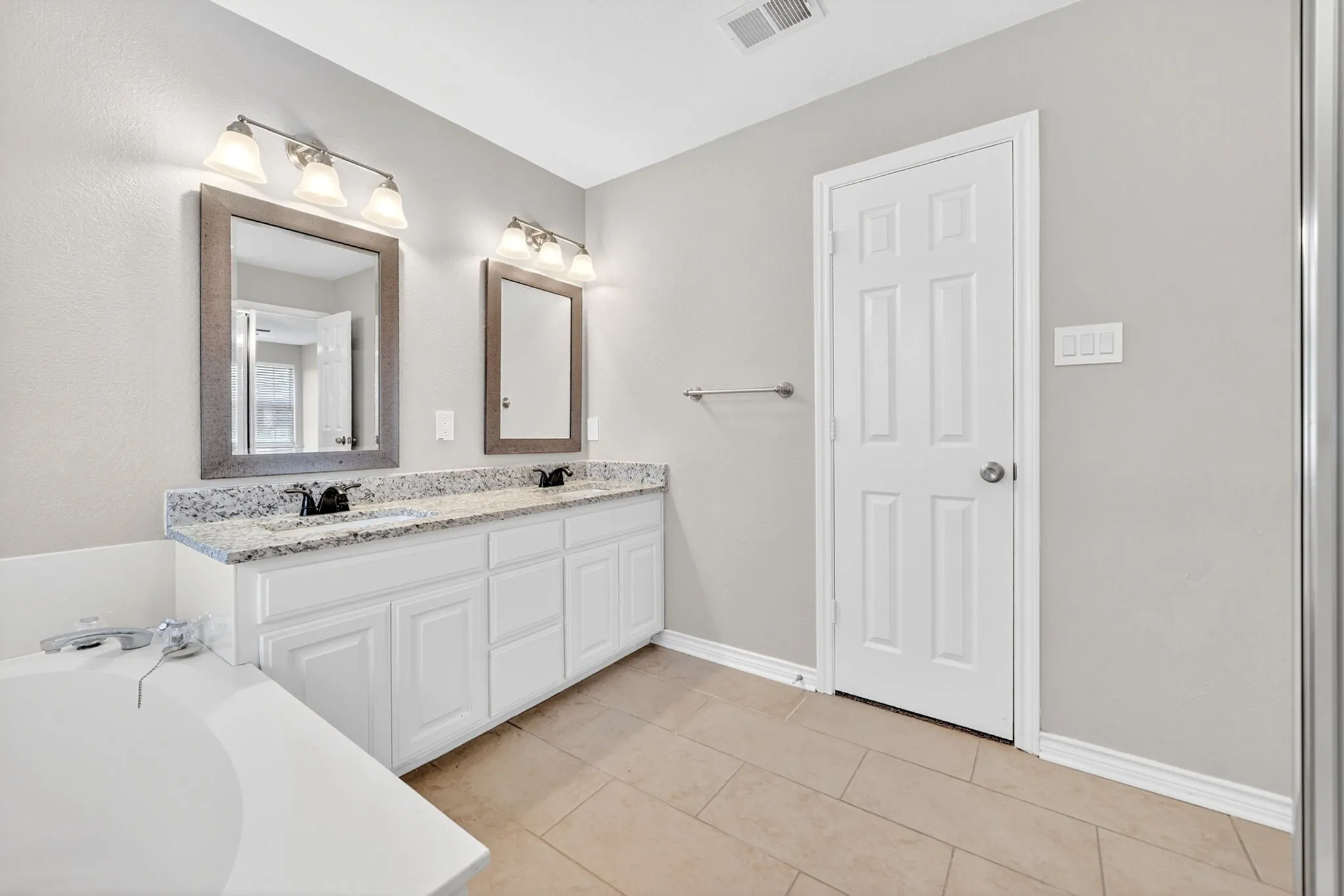 Single Family Residence For Sale in Collin County , 6025 FM 547, Farmersville, Texas 75442, 5 Bedroom, 2 Bathroom, Garage spaces, 2,479 Sqft, built in 1996, mls#21257744, Real Estate Agent in Farmersville, Homes For Sale in Collin county, Homes For Sale in Farmersville, Realtor in Farmersville Texas, Real Estate Brokerage Independent Realty Texas, Luminita Cordes Realtor
