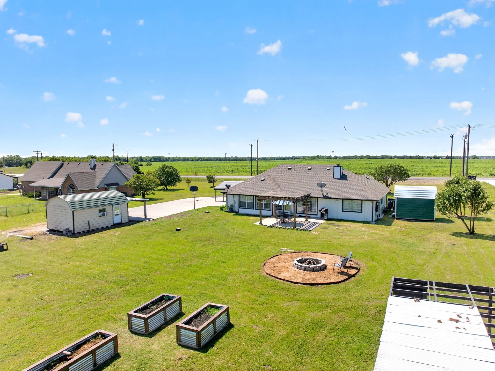 Single Family Residence For Sale in Collin County , 6025 FM 547, Farmersville, Texas 75442, 5 Bedroom, 2 Bathroom, Garage spaces, 2,479 Sqft, built in 1996, mls#21257744, Real Estate Agent in Farmersville, Homes For Sale in Collin county, Homes For Sale in Farmersville, Realtor in Farmersville Texas, Real Estate Brokerage Independent Realty Texas, Luminita Cordes Realtor