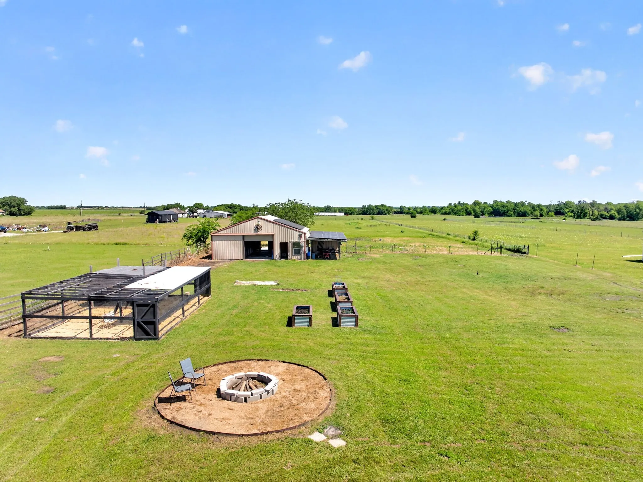 Single Family Residence For Sale in Collin County , 6025 FM 547, Farmersville, Texas 75442, 5 Bedroom, 2 Bathroom, Garage spaces, 2,479 Sqft, built in 1996, mls#21257744, Real Estate Agent in Farmersville, Homes For Sale in Collin county, Homes For Sale in Farmersville, Realtor in Farmersville Texas, Real Estate Brokerage Independent Realty Texas, Luminita Cordes Realtor