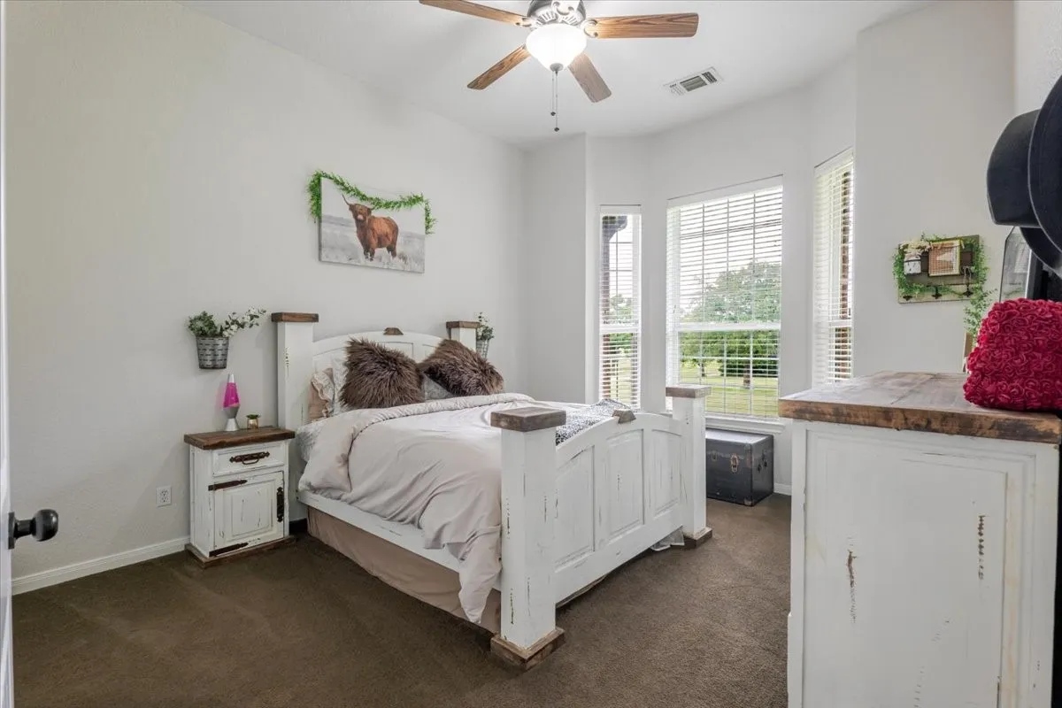 Farm For Sale in Jack County , 318 E Lone Star Road, Poolville, Texas 76487, 5 Bedroom, 5 Bathroom, 3 Garage spaces, 4,469 Sqft, built in 2006, mls#21255112, Real Estate Agent in Poolville, Homes For Sale in Jack county, Homes For Sale in Poolville, Realtor in Poolville Texas, Real Estate Brokerage Independent Realty Texas, Luminita Cordes Realtor