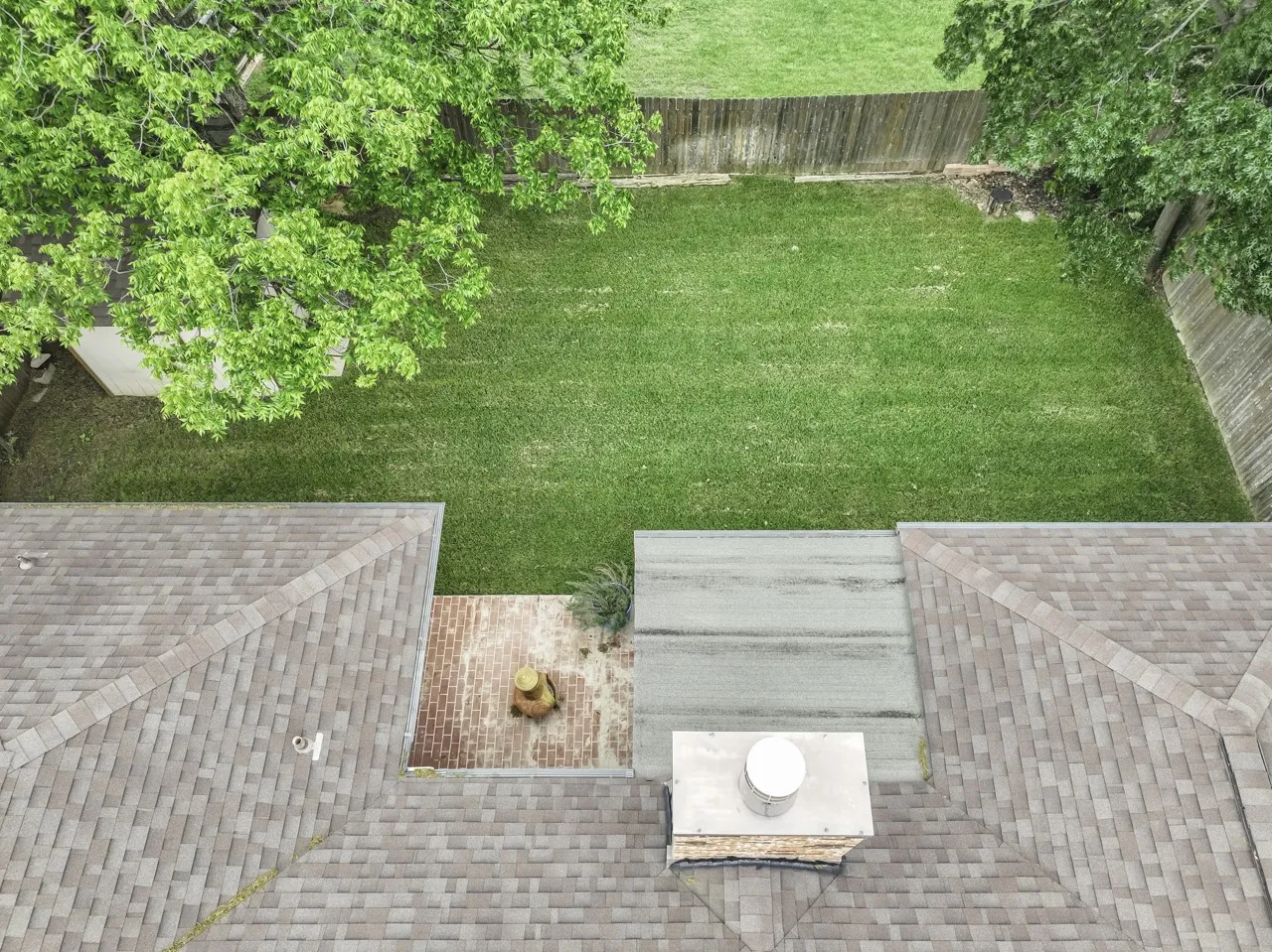 Single Family Residence For Sale in Tarrant County , 740 Montvale Drive, Mansfield, Texas 76063, 3 Bedroom, 2 Bathroom, 2 Garage spaces, 1,784 Sqft, built in 1983, mls#21254961, Real Estate Agent in Mansfield, Homes For Sale in Tarrant county, Homes For Sale in Mansfield, Realtor in Mansfield Texas, Real Estate Brokerage Independent Realty Texas, Luminita Cordes Realtor