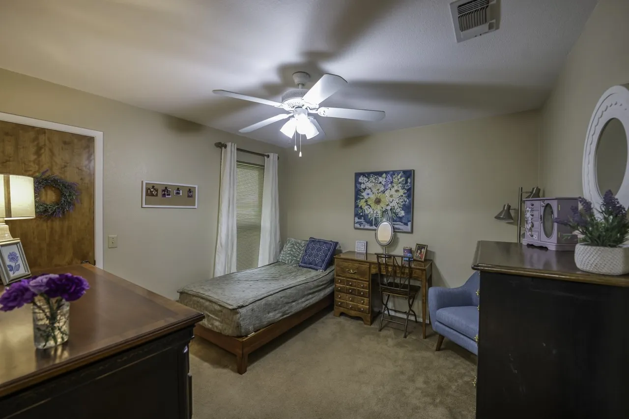 Single Family Residence For Sale in Tarrant County , 740 Montvale Drive, Mansfield, Texas 76063, 3 Bedroom, 2 Bathroom, 2 Garage spaces, 1,784 Sqft, built in 1983, mls#21254961, Real Estate Agent in Mansfield, Homes For Sale in Tarrant county, Homes For Sale in Mansfield, Realtor in Mansfield Texas, Real Estate Brokerage Independent Realty Texas, Luminita Cordes Realtor