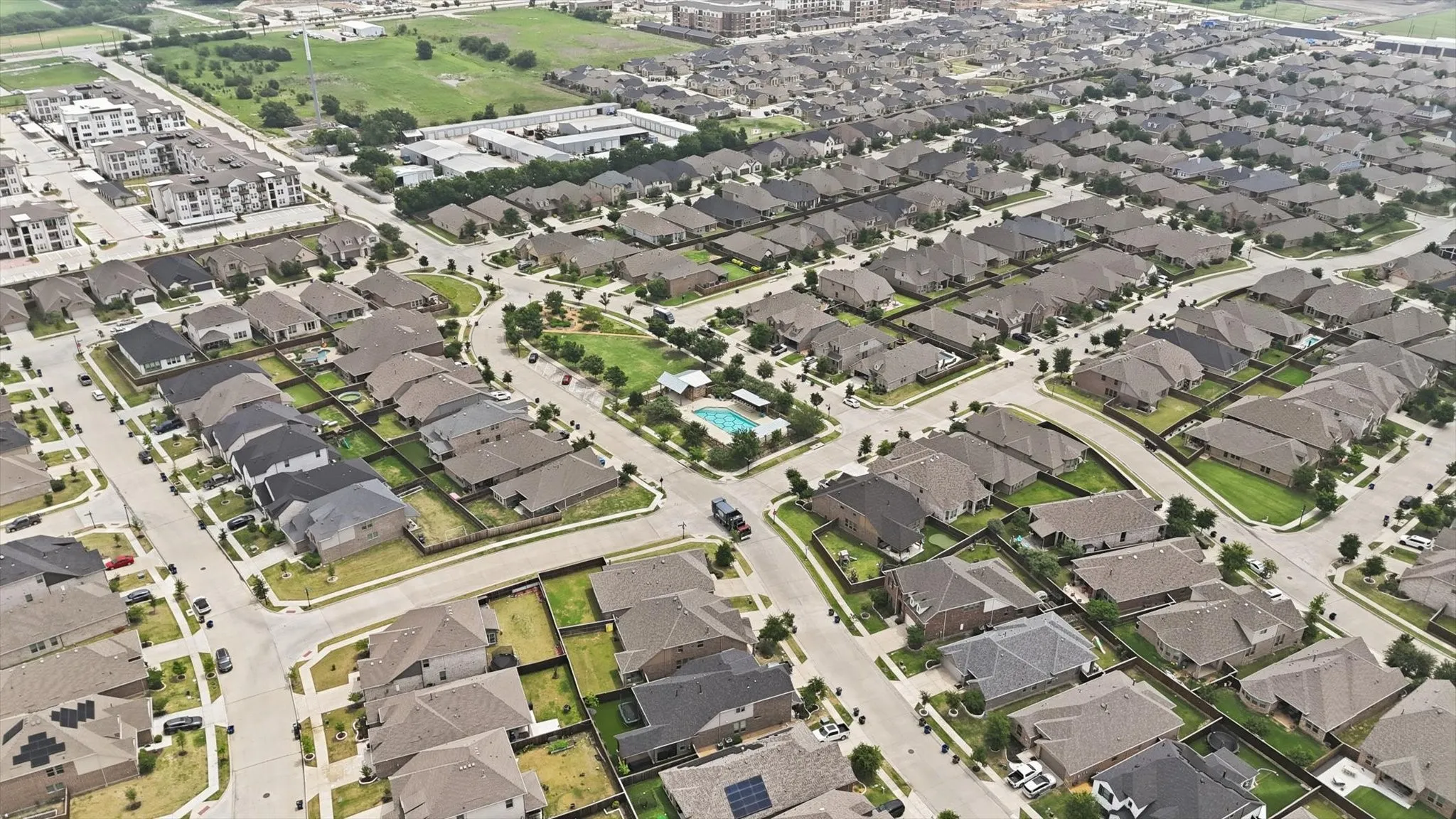 Single Family Residence For Sale in Collin County , 405 Hummingbird Drive, Celina, Texas 75009, 4 Bedroom, 3 Bathroom, 2 Garage spaces, 2,061 Sqft, built in 2022, Preowned, mls#21257468, Real Estate Agent in Celina, Homes For Sale in Collin county, Homes For Sale in Celina, Realtor in Celina Texas, Real Estate Brokerage Independent Realty Texas, Luminita Cordes Realtor
