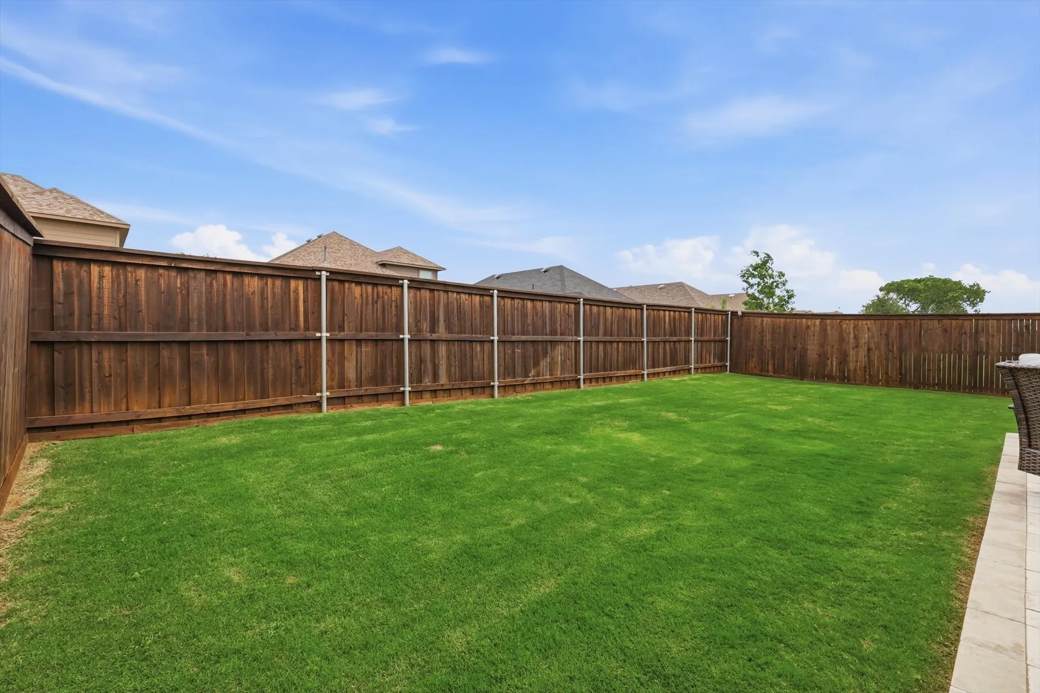 Single Family Residence For Sale in Collin County , 405 Hummingbird Drive, Celina, Texas 75009, 4 Bedroom, 3 Bathroom, 2 Garage spaces, 2,061 Sqft, built in 2022, Preowned, mls#21257468, Real Estate Agent in Celina, Homes For Sale in Collin county, Homes For Sale in Celina, Realtor in Celina Texas, Real Estate Brokerage Independent Realty Texas, Luminita Cordes Realtor