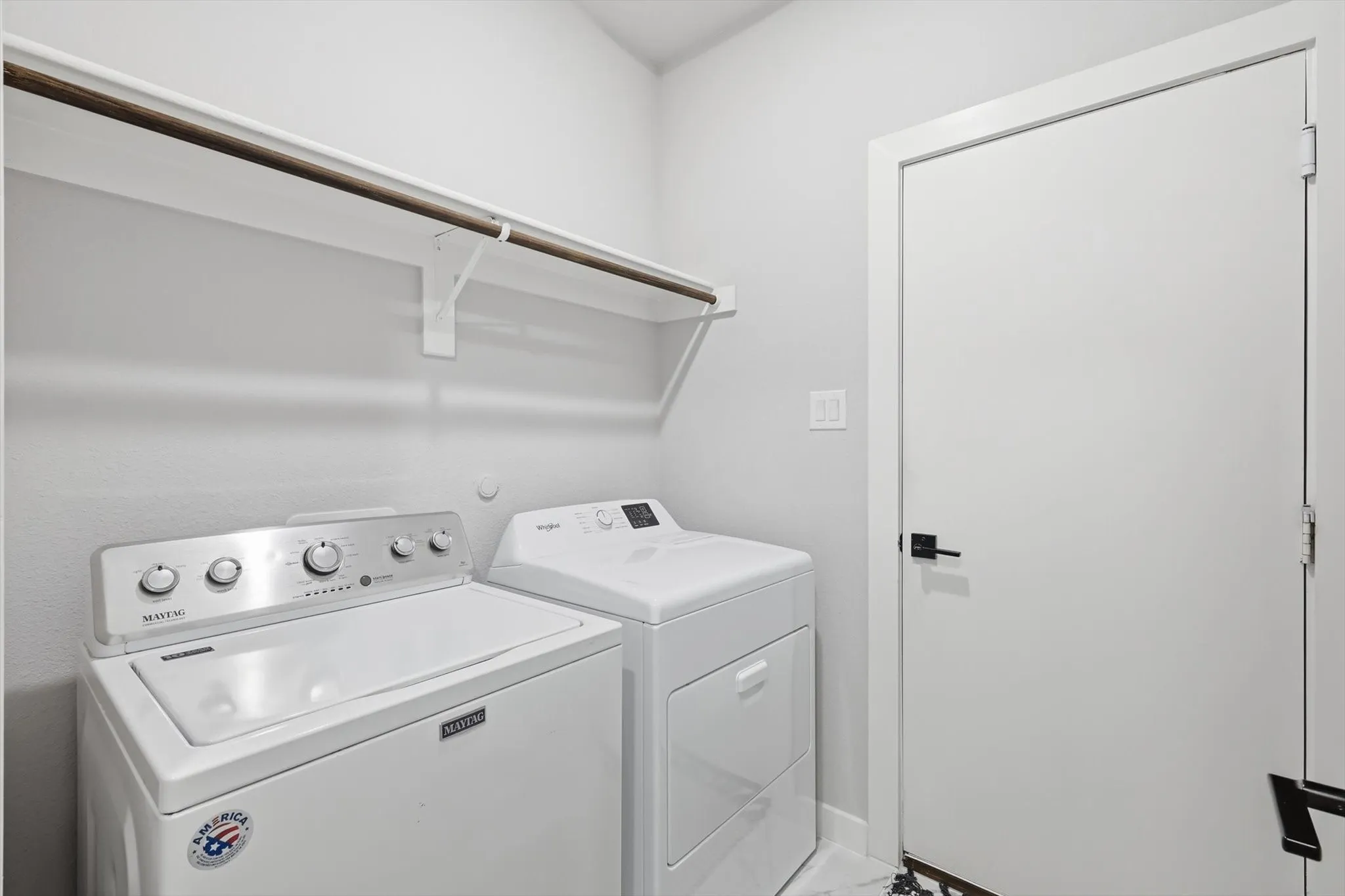 Single Family Residence For Sale in Collin County , 405 Hummingbird Drive, Celina, Texas 75009, 4 Bedroom, 3 Bathroom, 2 Garage spaces, 2,061 Sqft, built in 2022, Preowned, mls#21257468, Real Estate Agent in Celina, Homes For Sale in Collin county, Homes For Sale in Celina, Realtor in Celina Texas, Real Estate Brokerage Independent Realty Texas, Luminita Cordes Realtor