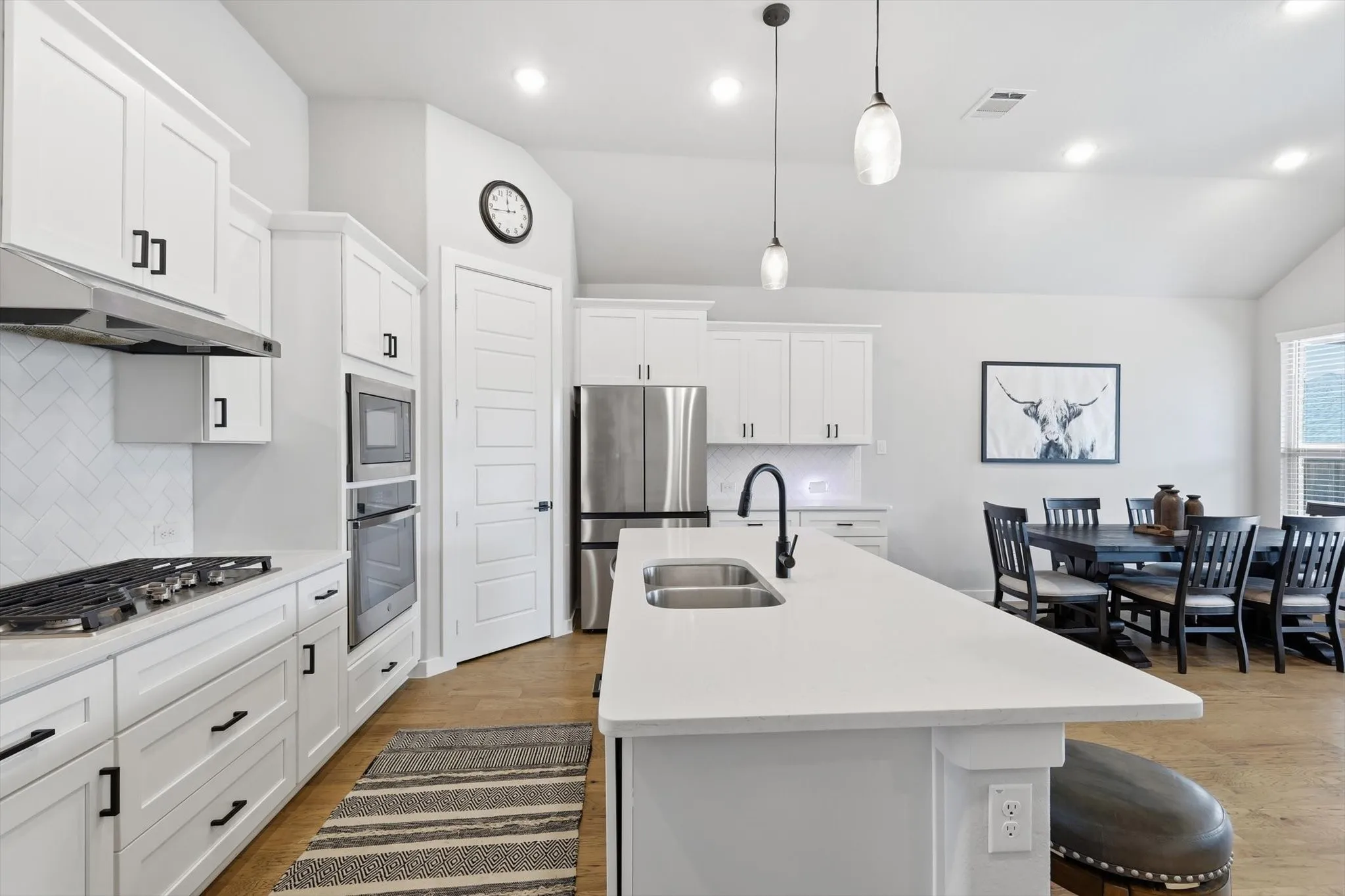 Single Family Residence For Sale in Collin County , 405 Hummingbird Drive, Celina, Texas 75009, 4 Bedroom, 3 Bathroom, 2 Garage spaces, 2,061 Sqft, built in 2022, Preowned, mls#21257468, Real Estate Agent in Celina, Homes For Sale in Collin county, Homes For Sale in Celina, Realtor in Celina Texas, Real Estate Brokerage Independent Realty Texas, Luminita Cordes Realtor