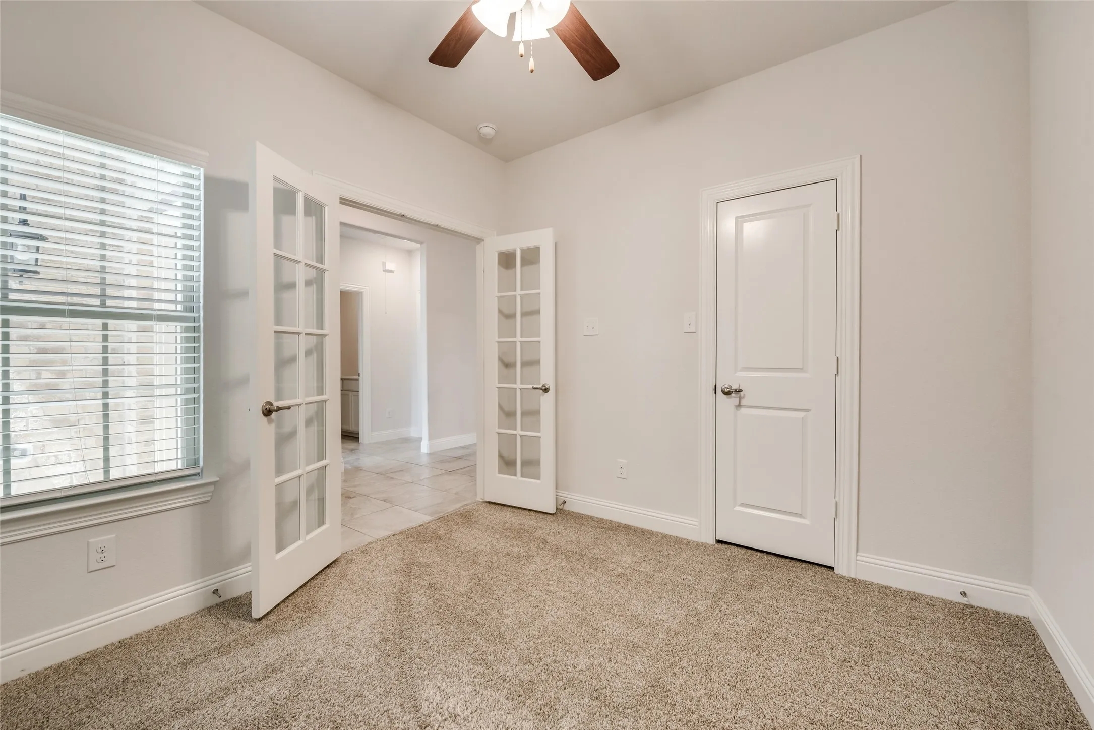 Single Family Residence For Sale in Collin County , 1211 Freestone Drive, Melissa, Texas 75454, 3 Bedrooms, 2 Bathrooms, 2 Garage spaces, 1,628 Sqft, built in 2019, Preowned, Price $330,000, mls#21257789, Real Estate Agent in Melissa, Homes For Sale in Collin county, Homes For Sale in Melissa, Realtor in Melissa Texas, Real Estate Brokerage Independent Realty Texas, Luminita Cordes Realtor