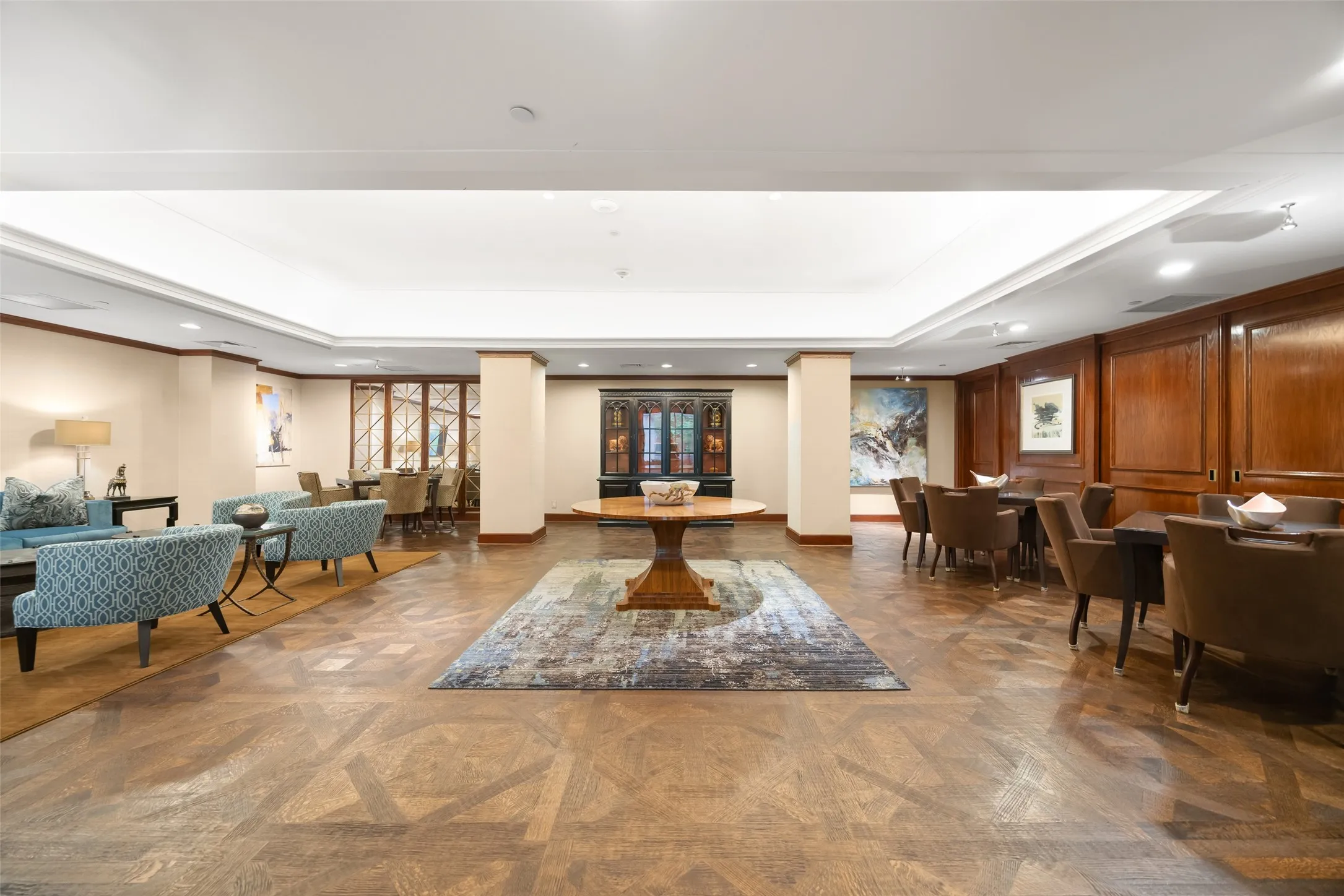 Condominium For Sale in Dallas County , 3831 Turtle Creek Boulevard 7E, Dallas, Texas 75219, 3 Bedroom, 2 Bathroom, 2 Garage spaces, 2,077 Sqft, built in 1981, Preowned, Price $900,000, mls#21255557, Real Estate Agent in Dallas, Homes For Sale in Dallas county, Homes For Sale in Dallas, Realtor in Dallas Texas, Real Estate Brokerage Independent Realty Texas, Luminita Cordes Realtor