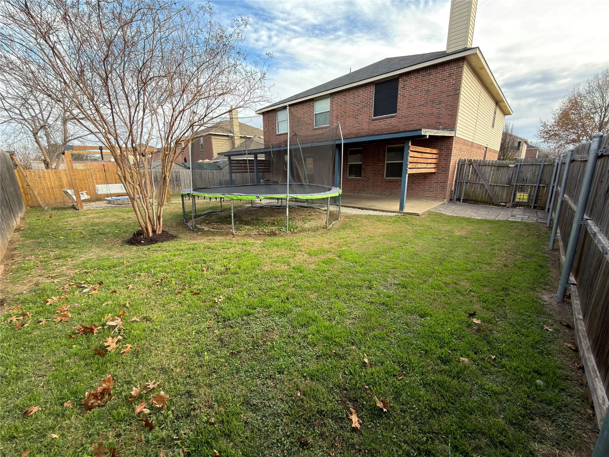 Single Family Residence For Sale in Dallas County , 2032 Cap Rock Lane, Grand Prairie, Texas 75052, 5 Bedroom, 3 Bathroom, 2 Garage spaces, 3,504 Sqft, built in 2005, mls#21257824, Real Estate Agent in Grand Prairie, Homes For Sale in Dallas county, Homes For Sale in Grand Prairie, Realtor in Grand Prairie Texas, Real Estate Brokerage Independent Realty Texas, Luminita Cordes Realtor