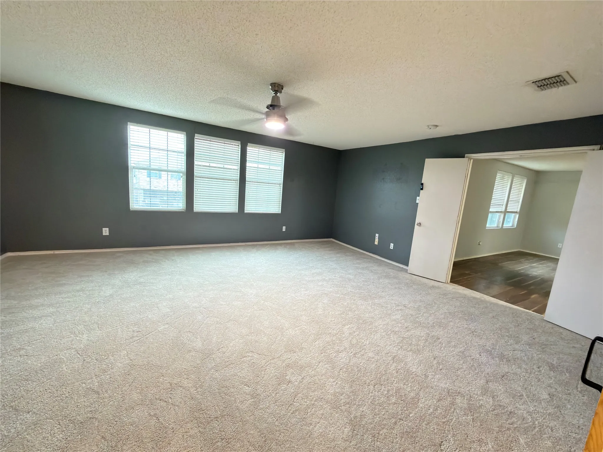 Single Family Residence For Sale in Dallas County , 2032 Cap Rock Lane, Grand Prairie, Texas 75052, 5 Bedroom, 3 Bathroom, 2 Garage spaces, 3,504 Sqft, built in 2005, mls#21257824, Real Estate Agent in Grand Prairie, Homes For Sale in Dallas county, Homes For Sale in Grand Prairie, Realtor in Grand Prairie Texas, Real Estate Brokerage Independent Realty Texas, Luminita Cordes Realtor