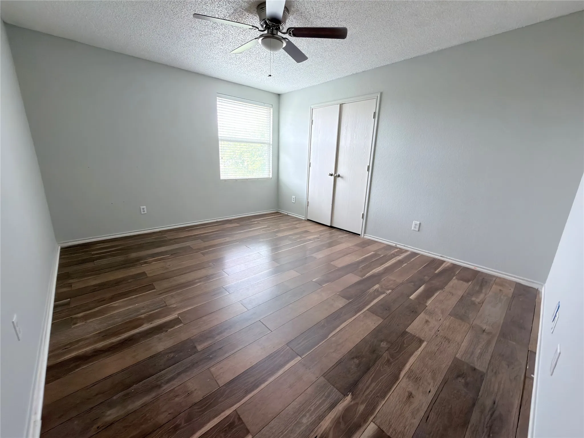 Single Family Residence For Sale in Dallas County , 2032 Cap Rock Lane, Grand Prairie, Texas 75052, 5 Bedroom, 3 Bathroom, 2 Garage spaces, 3,504 Sqft, built in 2005, mls#21257824, Real Estate Agent in Grand Prairie, Homes For Sale in Dallas county, Homes For Sale in Grand Prairie, Realtor in Grand Prairie Texas, Real Estate Brokerage Independent Realty Texas, Luminita Cordes Realtor