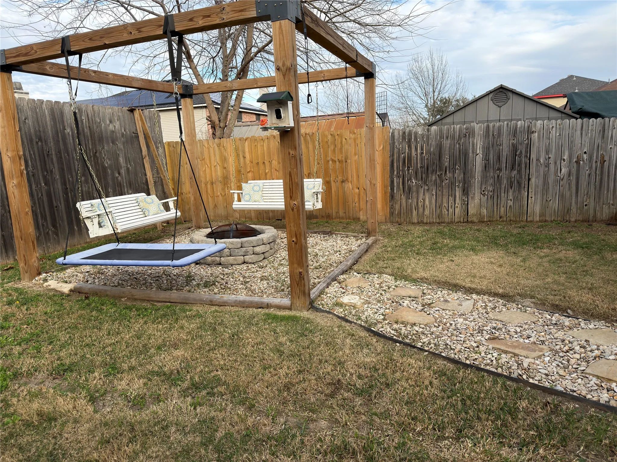 Single Family Residence For Sale in Dallas County , 2032 Cap Rock Lane, Grand Prairie, Texas 75052, 5 Bedroom, 3 Bathroom, 2 Garage spaces, 3,504 Sqft, built in 2005, mls#21257824, Real Estate Agent in Grand Prairie, Homes For Sale in Dallas county, Homes For Sale in Grand Prairie, Realtor in Grand Prairie Texas, Real Estate Brokerage Independent Realty Texas, Luminita Cordes Realtor