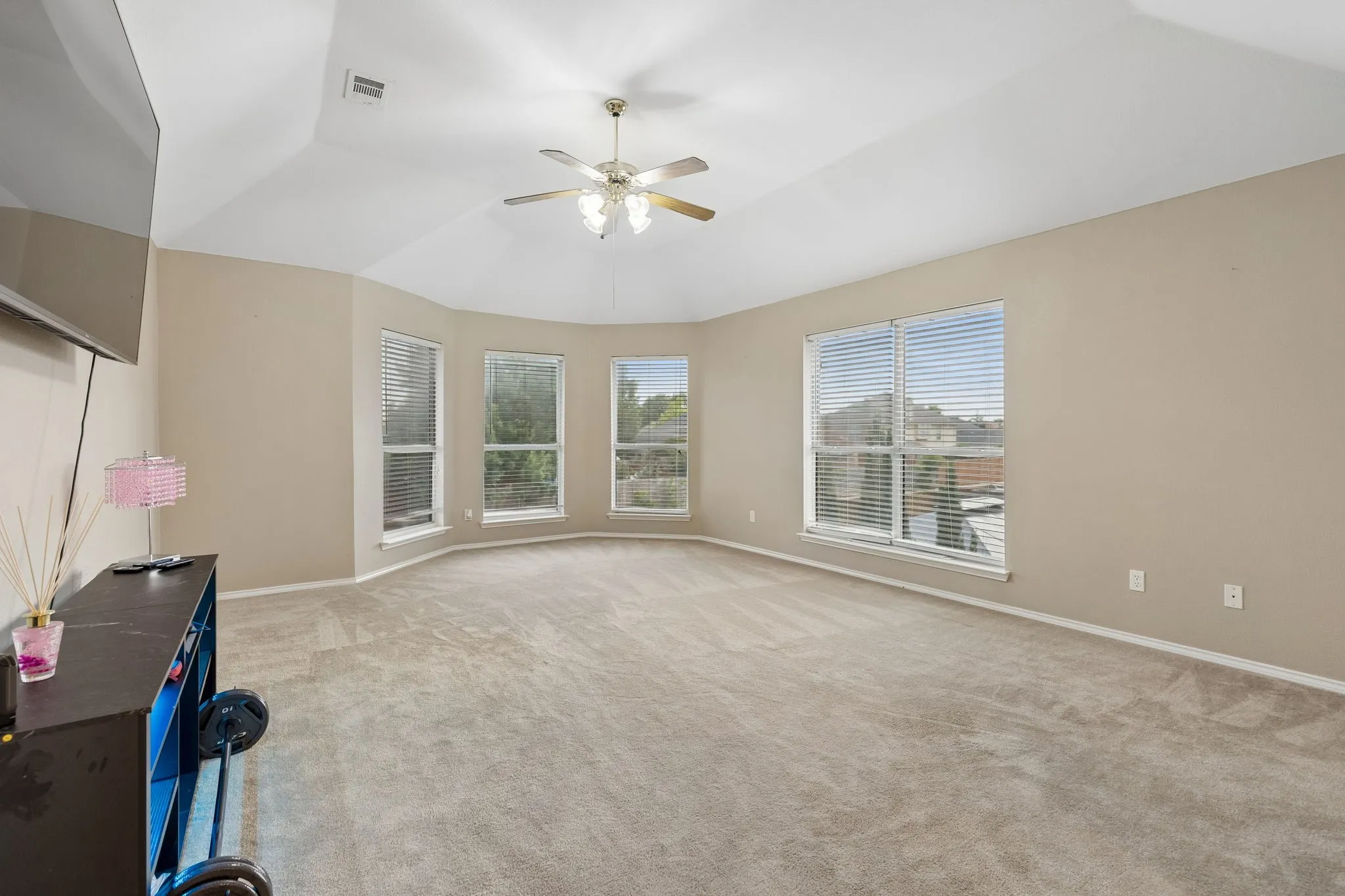 Upstairs living room/Flex room