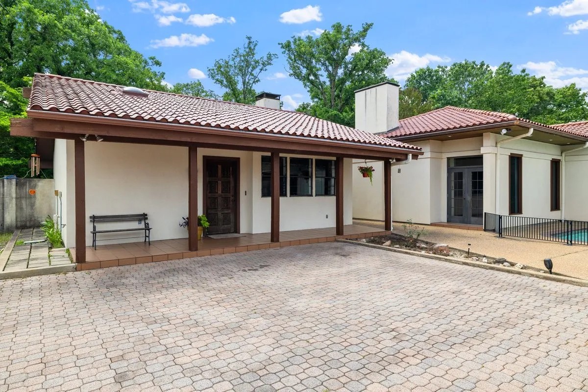 Single Family Residence For Sale in Wood County , 226 Fm 2869, Winnsboro, Texas 75494, 6 Bedroom, 7 Bathroom, 3 Garage spaces, 6,204 Sqft, built in 1990, Preowned, mls#21257096, Real Estate Agent in Winnsboro, Homes For Sale in Wood county, Homes For Sale in Winnsboro, Realtor in Winnsboro Texas, Real Estate Brokerage Independent Realty Texas, Luminita Cordes Realtor