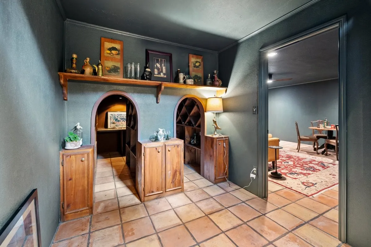 Single Family Residence For Sale in Wood County , 226 Fm 2869, Winnsboro, Texas 75494, 6 Bedroom, 7 Bathroom, 3 Garage spaces, 6,204 Sqft, built in 1990, Preowned, mls#21257096, Real Estate Agent in Winnsboro, Homes For Sale in Wood county, Homes For Sale in Winnsboro, Realtor in Winnsboro Texas, Real Estate Brokerage Independent Realty Texas, Luminita Cordes Realtor