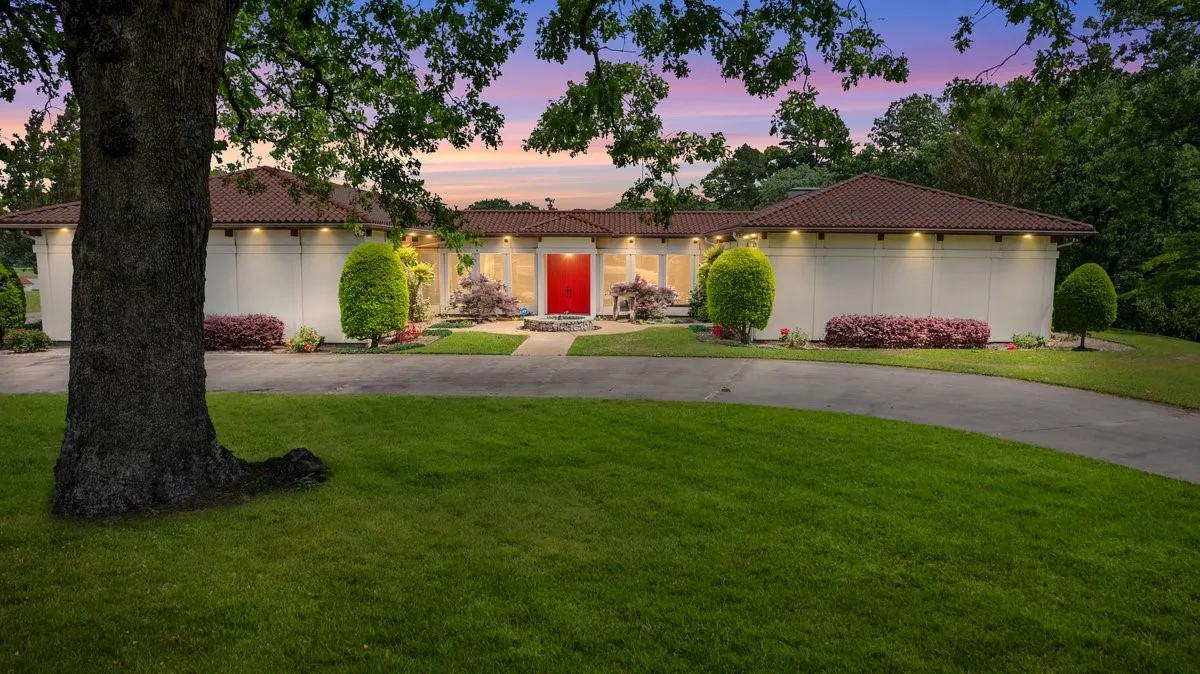 Single Family Residence For Sale in Wood County , 226 Fm 2869, Winnsboro, Texas 75494, 6 Bedroom, 7 Bathroom, 3 Garage spaces, 6,204 Sqft, built in 1990, Preowned, mls#21257096, Real Estate Agent in Winnsboro, Homes For Sale in Wood county, Homes For Sale in Winnsboro, Realtor in Winnsboro Texas, Real Estate Brokerage Independent Realty Texas, Luminita Cordes Realtor