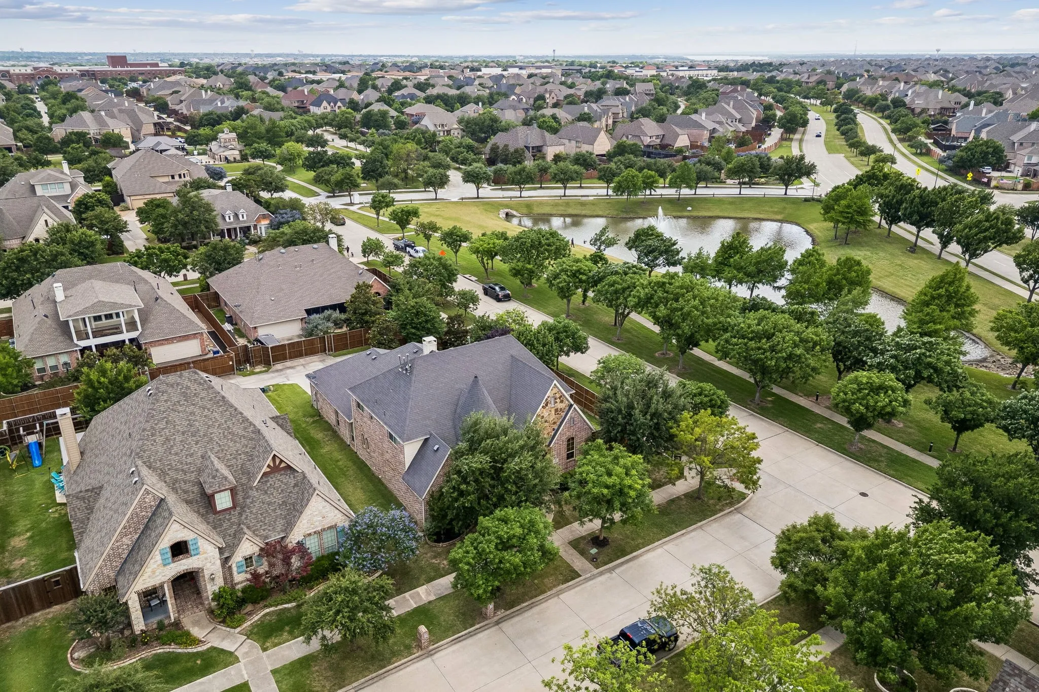 Single Family Residence For Sale in Denton County , 2913 Fayette Trail, Frisco, Texas 75034, 5 Bedroom, 5 Bathroom, 3 Garage spaces, 4,134 Sqft, built in 2010, mls#21247417, Real Estate Agent in Frisco, Homes For Sale in Denton county, Homes For Sale in Frisco, Realtor in Frisco Texas, Real Estate Brokerage Independent Realty Texas, Luminita Cordes Realtor