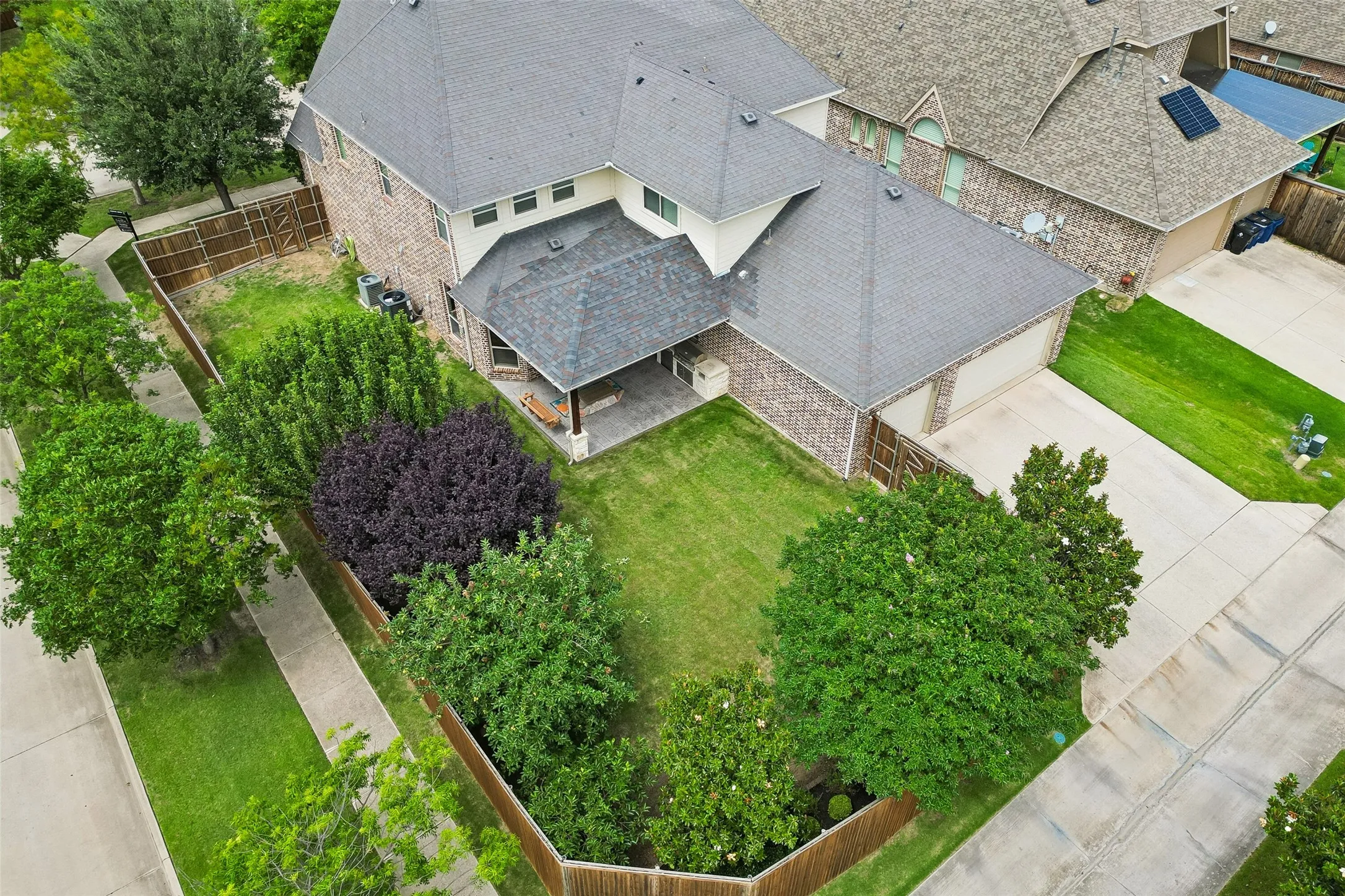 Single Family Residence For Sale in Denton County , 2913 Fayette Trail, Frisco, Texas 75034, 5 Bedroom, 5 Bathroom, 3 Garage spaces, 4,134 Sqft, built in 2010, mls#21247417, Real Estate Agent in Frisco, Homes For Sale in Denton county, Homes For Sale in Frisco, Realtor in Frisco Texas, Real Estate Brokerage Independent Realty Texas, Luminita Cordes Realtor