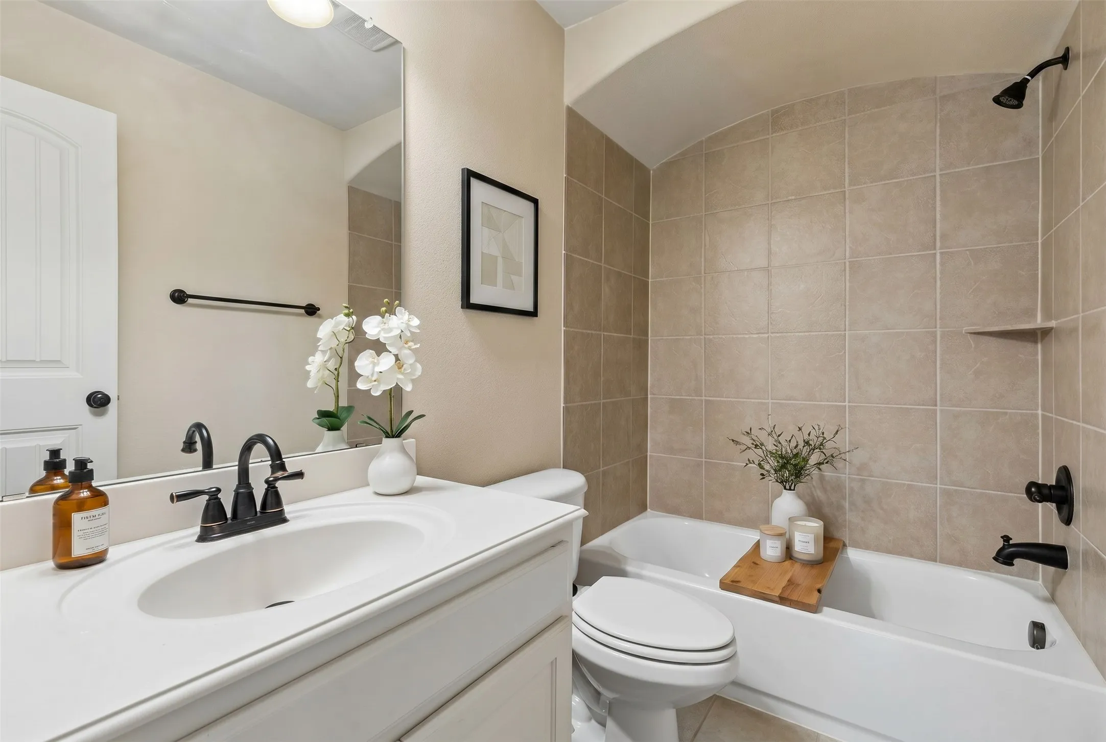 Single Family Residence For Sale in Denton County , 2913 Fayette Trail, Frisco, Texas 75034, 5 Bedroom, 5 Bathroom, 3 Garage spaces, 4,134 Sqft, built in 2010, mls#21247417, Real Estate Agent in Frisco, Homes For Sale in Denton county, Homes For Sale in Frisco, Realtor in Frisco Texas, Real Estate Brokerage Independent Realty Texas, Luminita Cordes Realtor