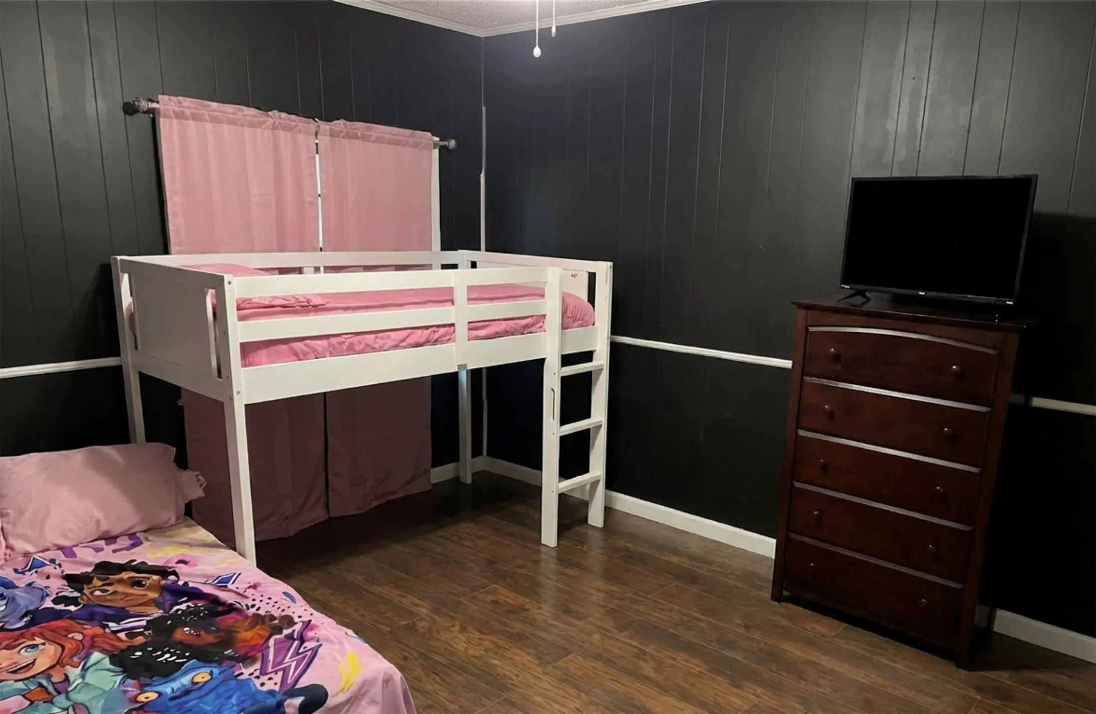 Single Family Residence For Sale in Eastland County , 315 E Hill Street, Eastland, Texas 76448, 3 Bedroom, 3 Bathroom, 1 Garage spaces, 2,145 Sqft, built in 1958, mls#21257175, Real Estate Agent in Eastland, Homes For Sale in Eastland county, Homes For Sale in Eastland, Realtor in Eastland Texas, Real Estate Brokerage Independent Realty Texas, Luminita Cordes Realtor
