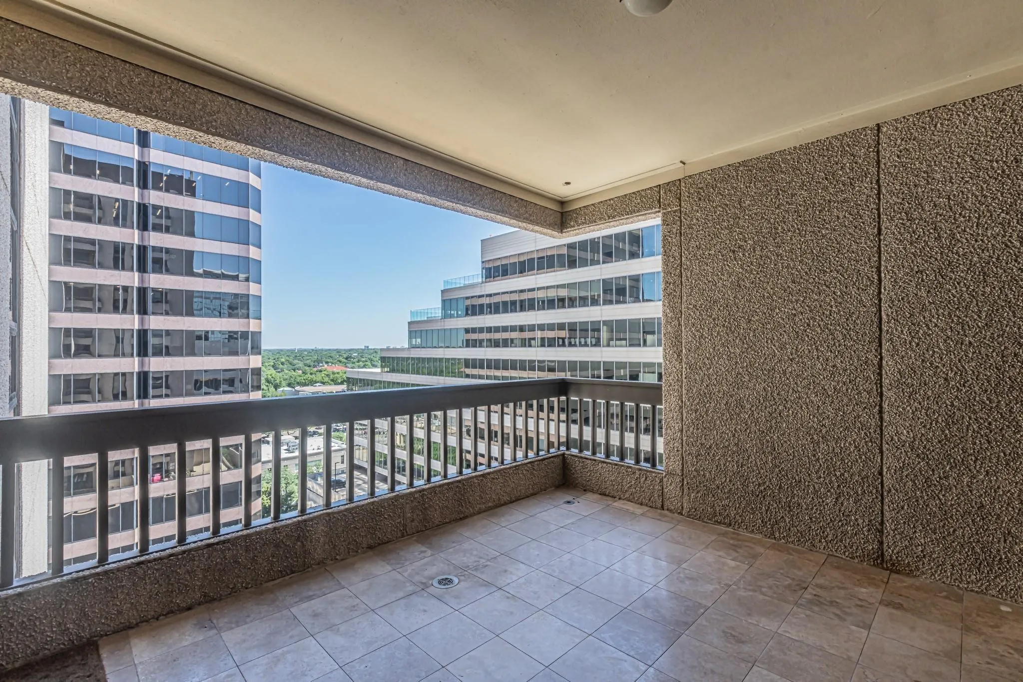 Condominium For Sale in Dallas County , 5909 Luther Lane 1502, Dallas, Texas 75225, 2 Bedrooms, 2 Bathrooms, 2 Garage spaces, 1,361 Sqft, built in 1983, Price $449,000, mls#21257872, Real Estate Agent in Dallas, Homes For Sale in Dallas county, Homes For Sale in Dallas, Realtor in Dallas Texas, Real Estate Brokerage Independent Realty Texas, Luminita Cordes Realtor
