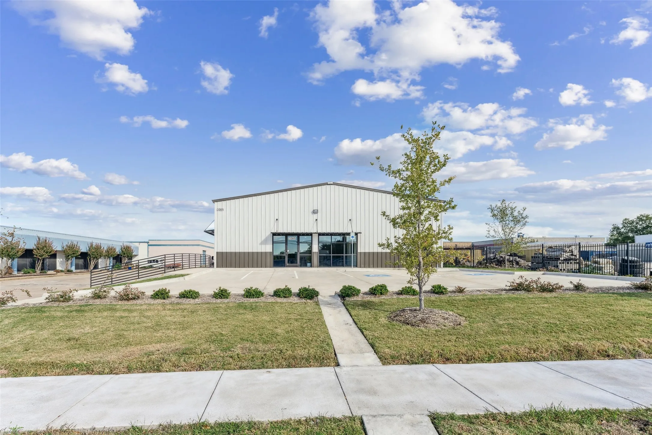 Warehouse For Sale in Dallas County , 3305 Century Drive, Rowlett, Texas 75088, 0, 0, Garage spaces, 0 Sqft, built in 2023, New Construction - Complete, Price $1,550,000, mls#21257900, Real Estate Agent in Rowlett, Homes For Sale in Dallas county, Homes For Sale in Rowlett, Realtor in Rowlett Texas, Real Estate Brokerage Independent Realty Texas, Luminita Cordes Realtor