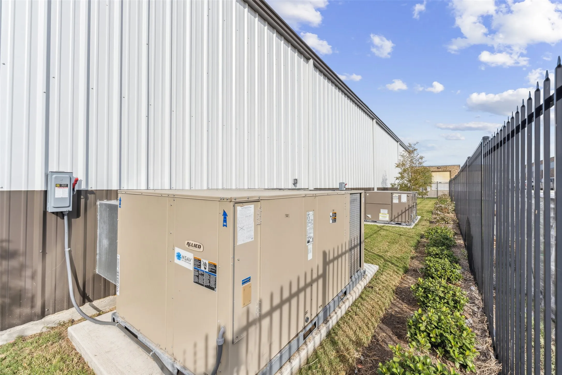 Warehouse For Sale in Dallas County , 3305 Century Drive, Rowlett, Texas 75088, 0, 0, Garage spaces, 0 Sqft, built in 2023, New Construction - Complete, Price $1,550,000, mls#21257900, Real Estate Agent in Rowlett, Homes For Sale in Dallas county, Homes For Sale in Rowlett, Realtor in Rowlett Texas, Real Estate Brokerage Independent Realty Texas, Luminita Cordes Realtor
