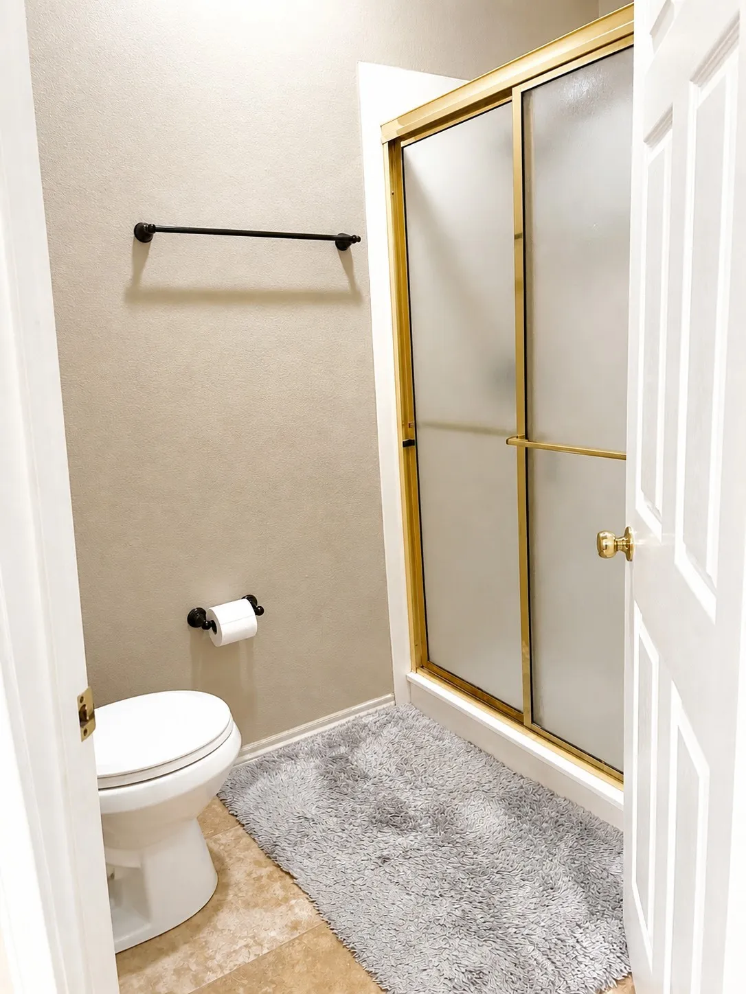 Primary bath separate shower