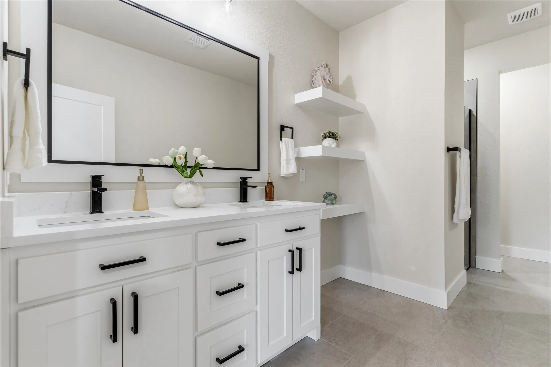 Townhouse For Rent in Parker County , 1001 Agua Escondida Court, Springtown, Texas 76082, 3 Bedroom, 3 Bathroom, 2 Garage spaces, 1,600 Sqft, built in 2026, New Construction - Incomplete, mls#21257909, Real Estate Agent in Springtown, Homes For Rent in Parker county, Homes For Rent in Springtown, Realtor in Springtown Texas, Real Estate Brokerage Independent Realty Texas, Luminita Cordes Realtor