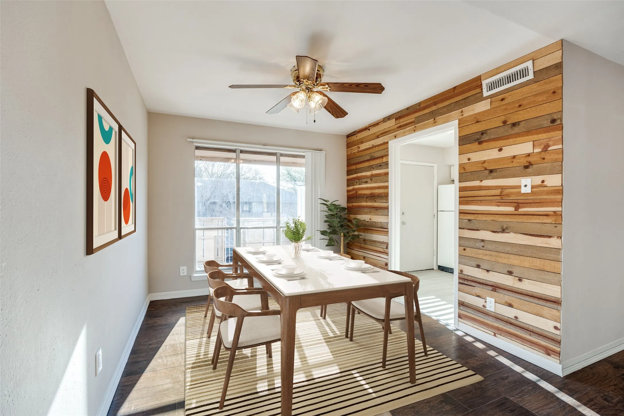 Condominium For Sale in Dallas County , 10532 Stone Canyon Road 209, Dallas, Texas 75230, 2 Bedroom, 2 Bathroom, Garage spaces, 932 Sqft, built in 1970, Preowned, mls#21253740, Real Estate Agent in Dallas, Homes For Sale in Dallas county, Homes For Sale in Dallas, Realtor in Dallas Texas, Real Estate Brokerage Independent Realty Texas, Luminita Cordes Realtor