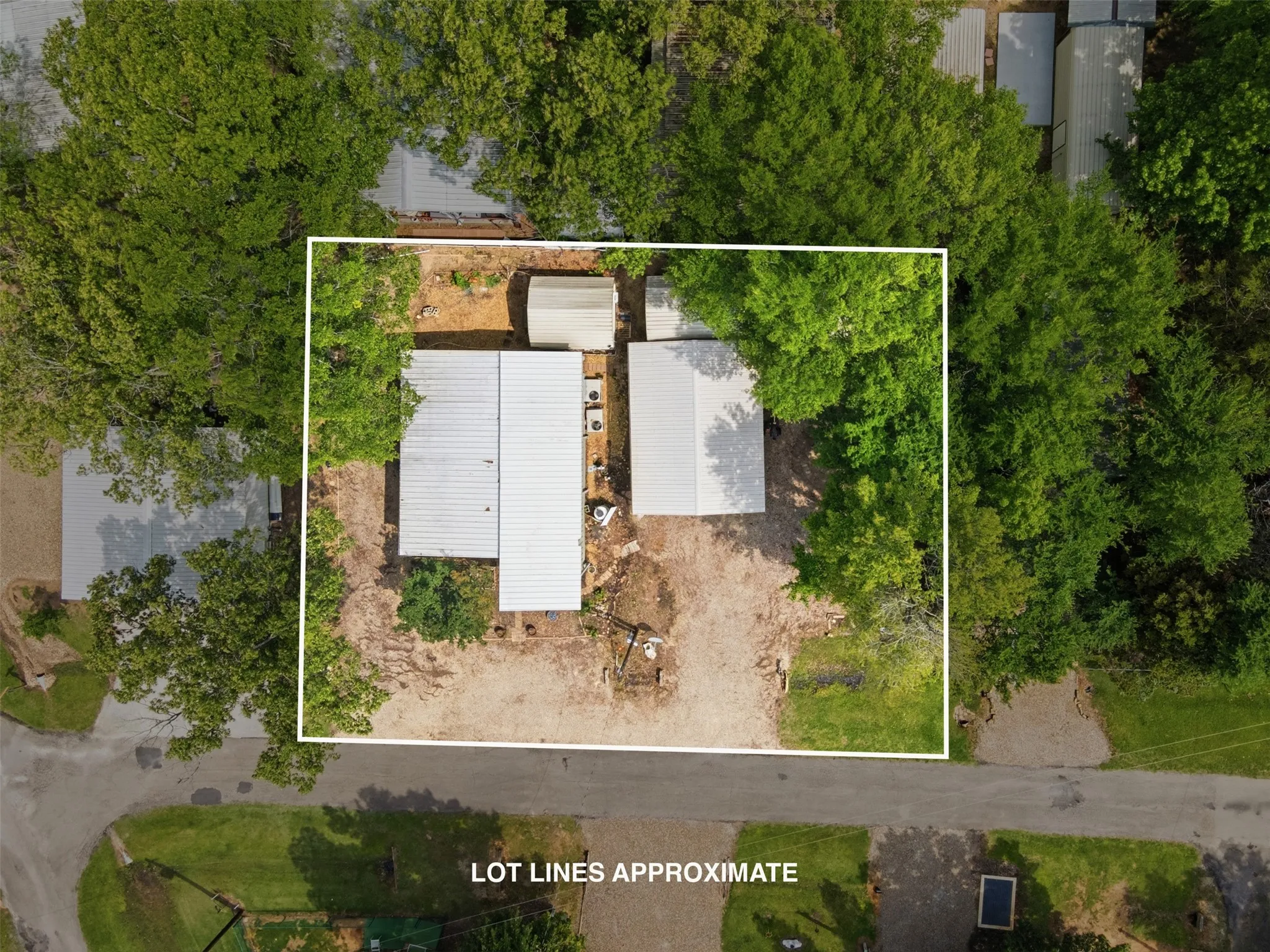 Manufactured Home For Sale in Wood County , 6435 FM 17 375, Yantis, Texas 75497, 1 Bedroom, 1 Bathroom, Garage spaces, 1,065 Sqft, built in 0, Preowned, mls#21255766, Real Estate Agent in Yantis, Homes For Sale in Wood county, Homes For Sale in Yantis, Realtor in Yantis Texas, Real Estate Brokerage Independent Realty Texas, Luminita Cordes Realtor